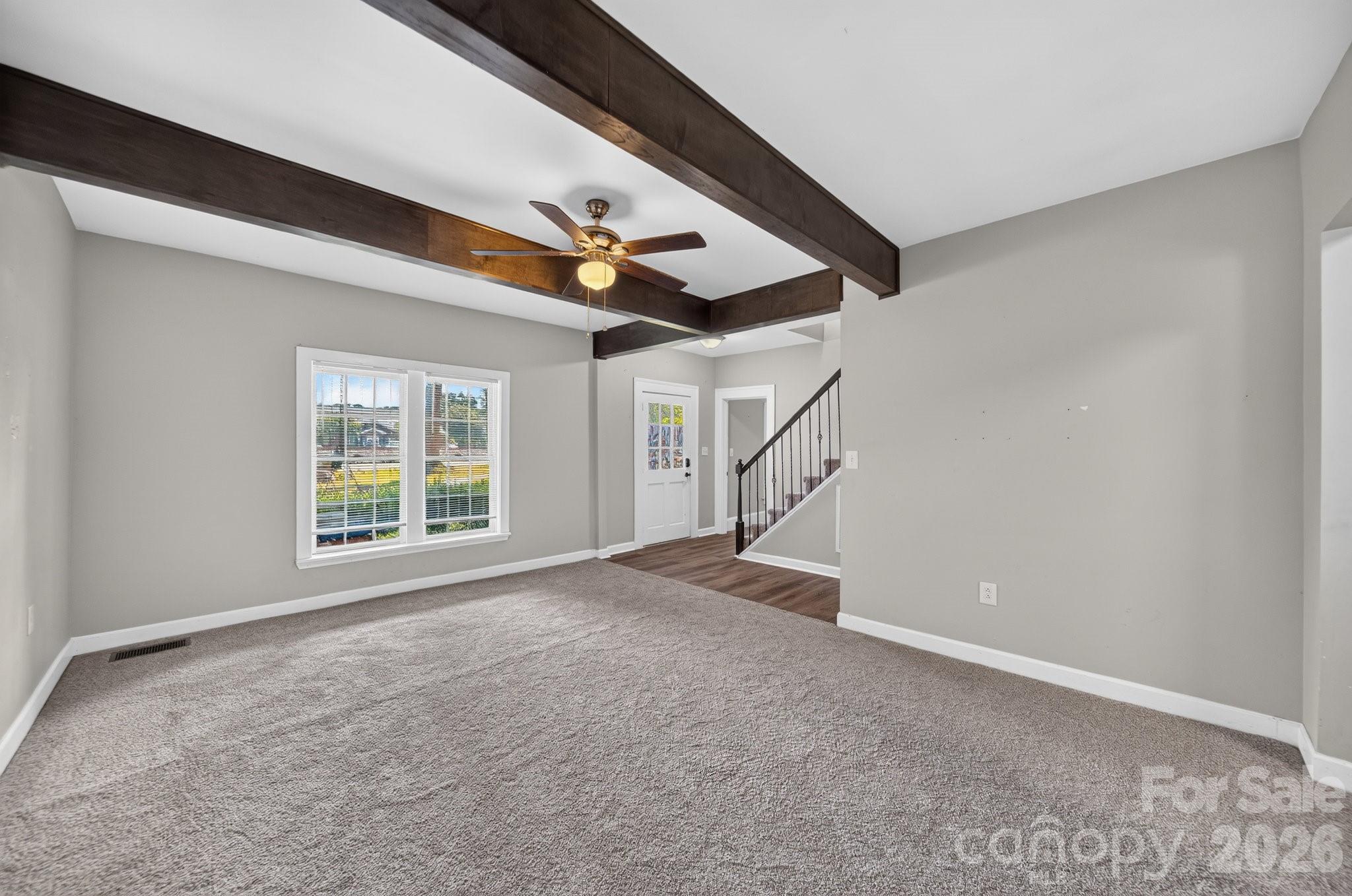 659 N Main Street Property Photo 5
