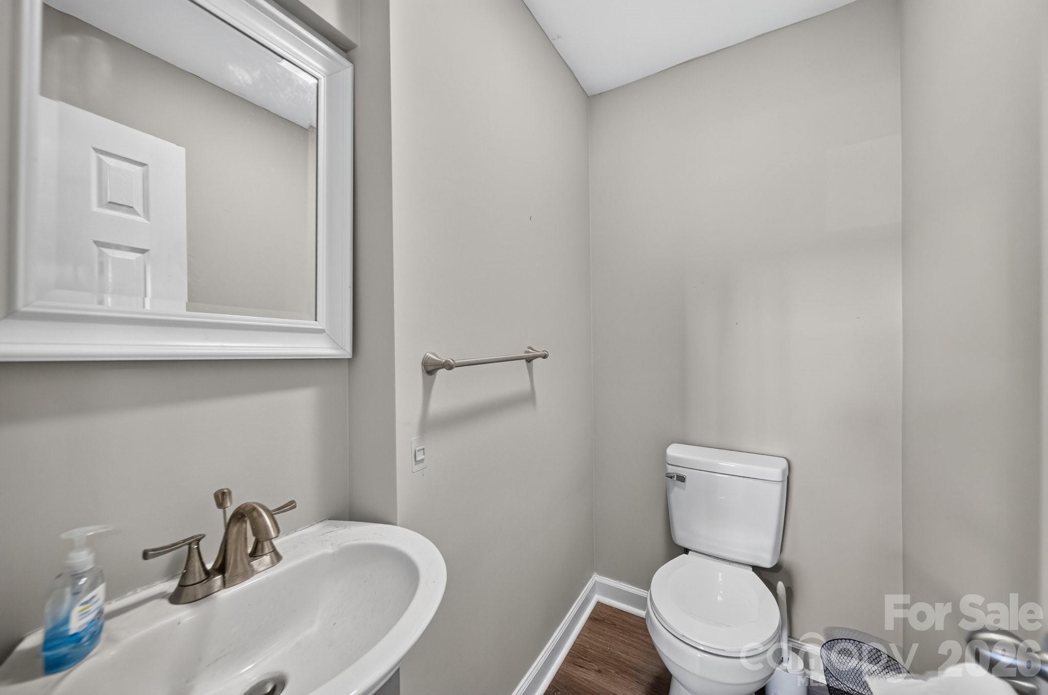 659 N Main Street Property Photo 7