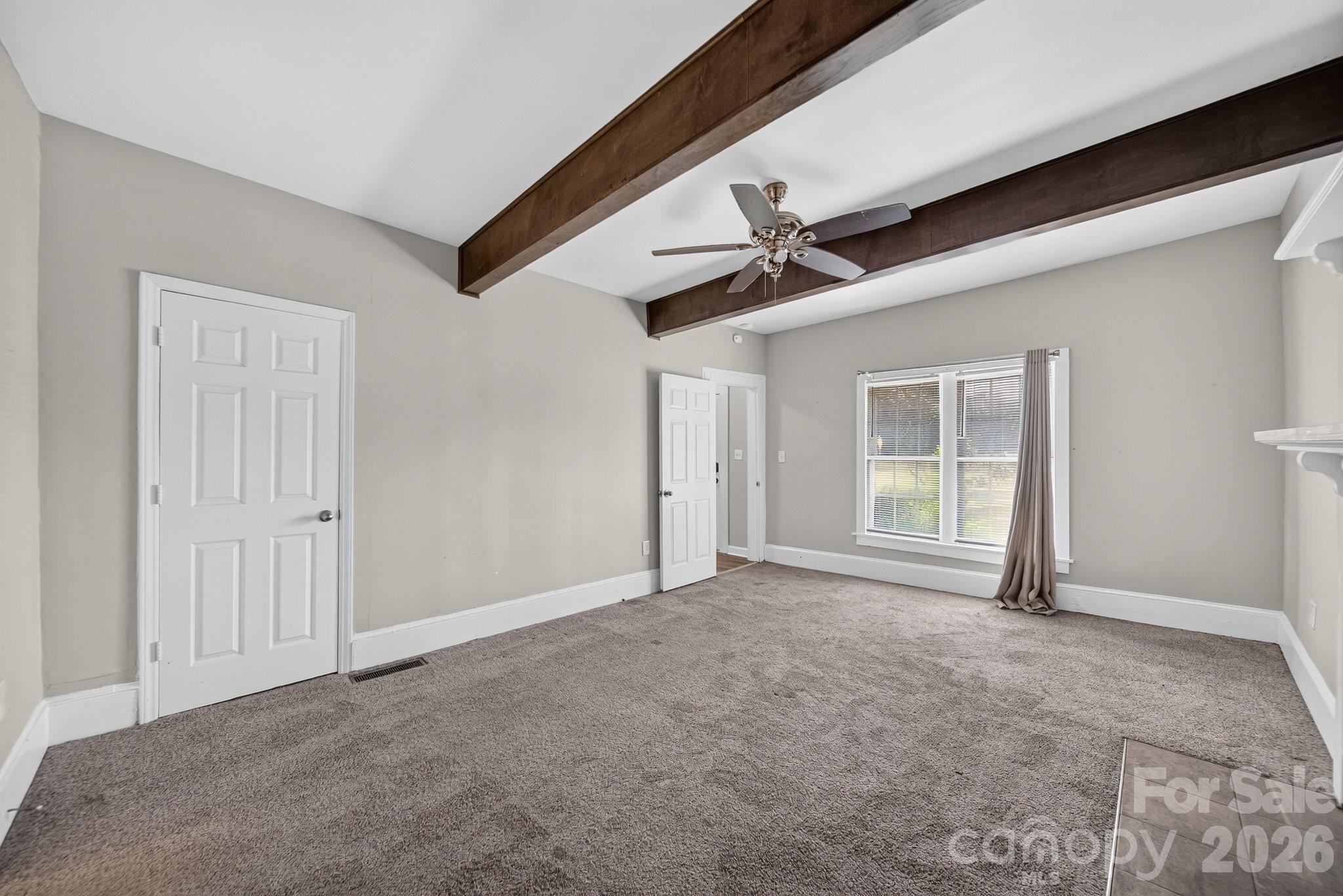 659 N Main Street Property Photo 20