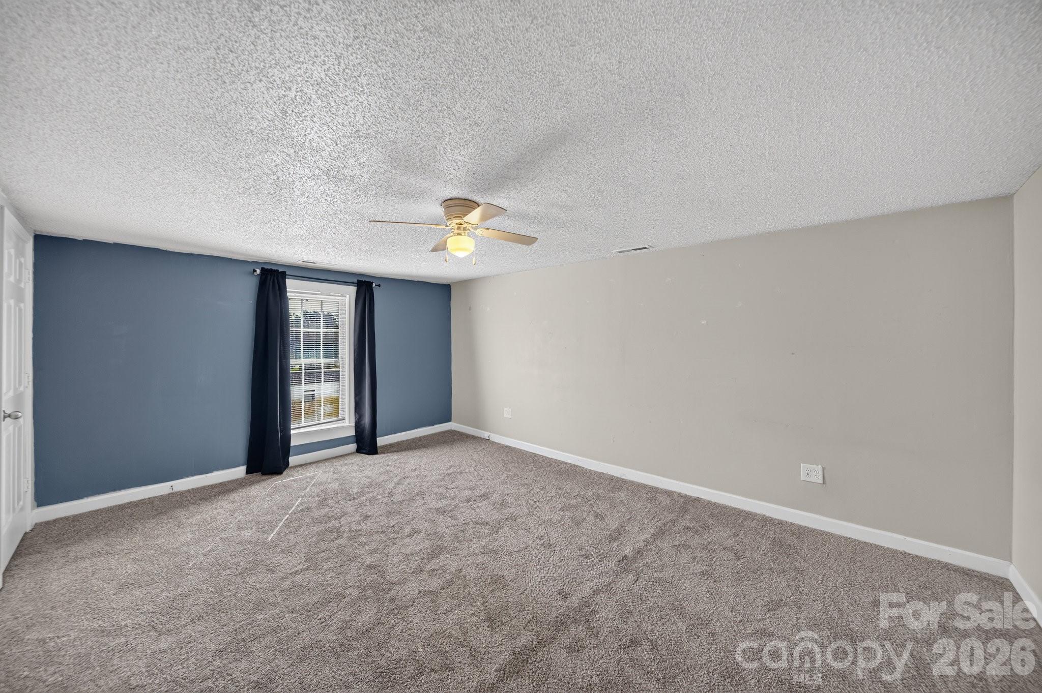659 N Main Street Property Photo 24