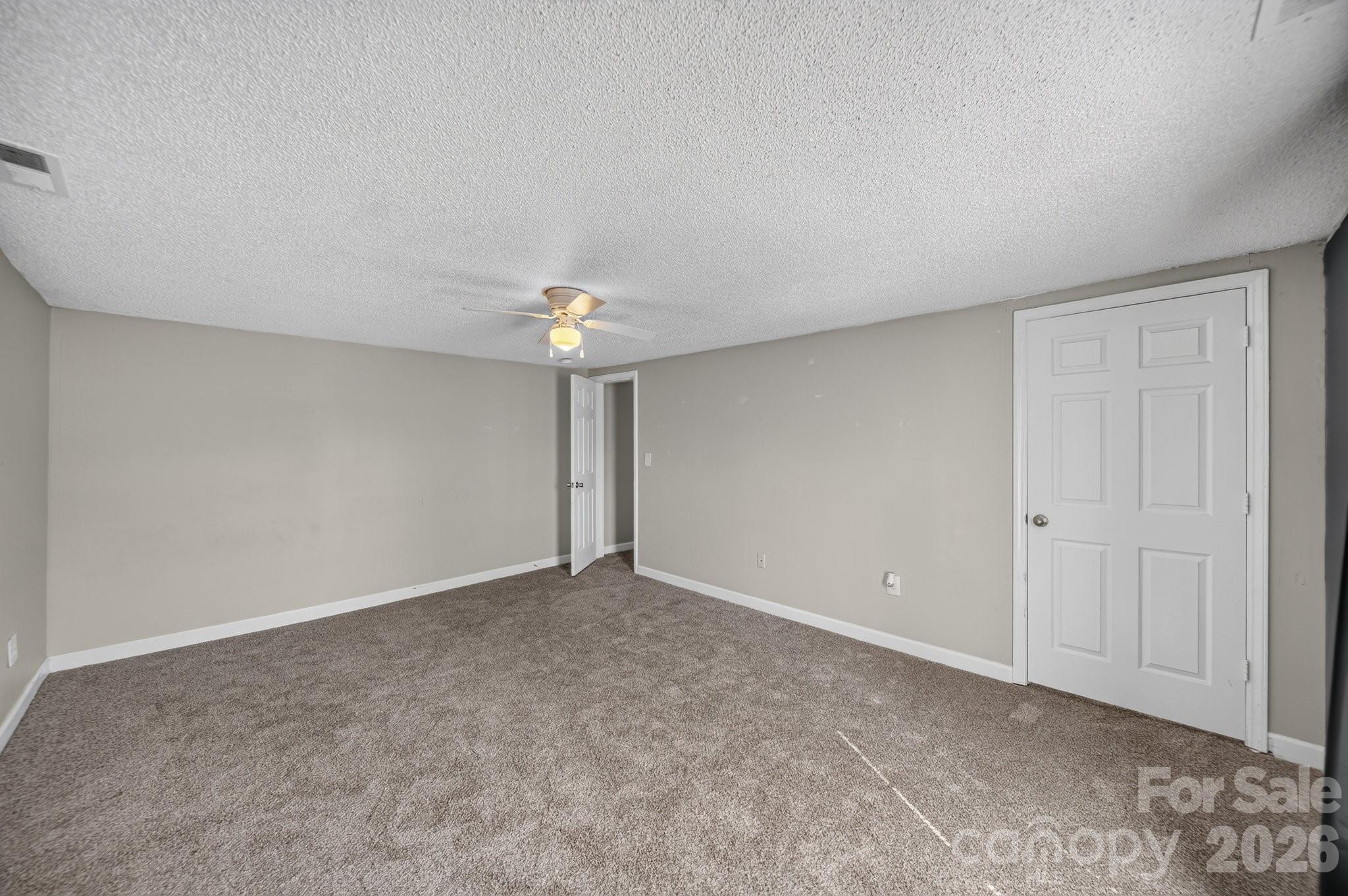659 N Main Street Property Photo 26