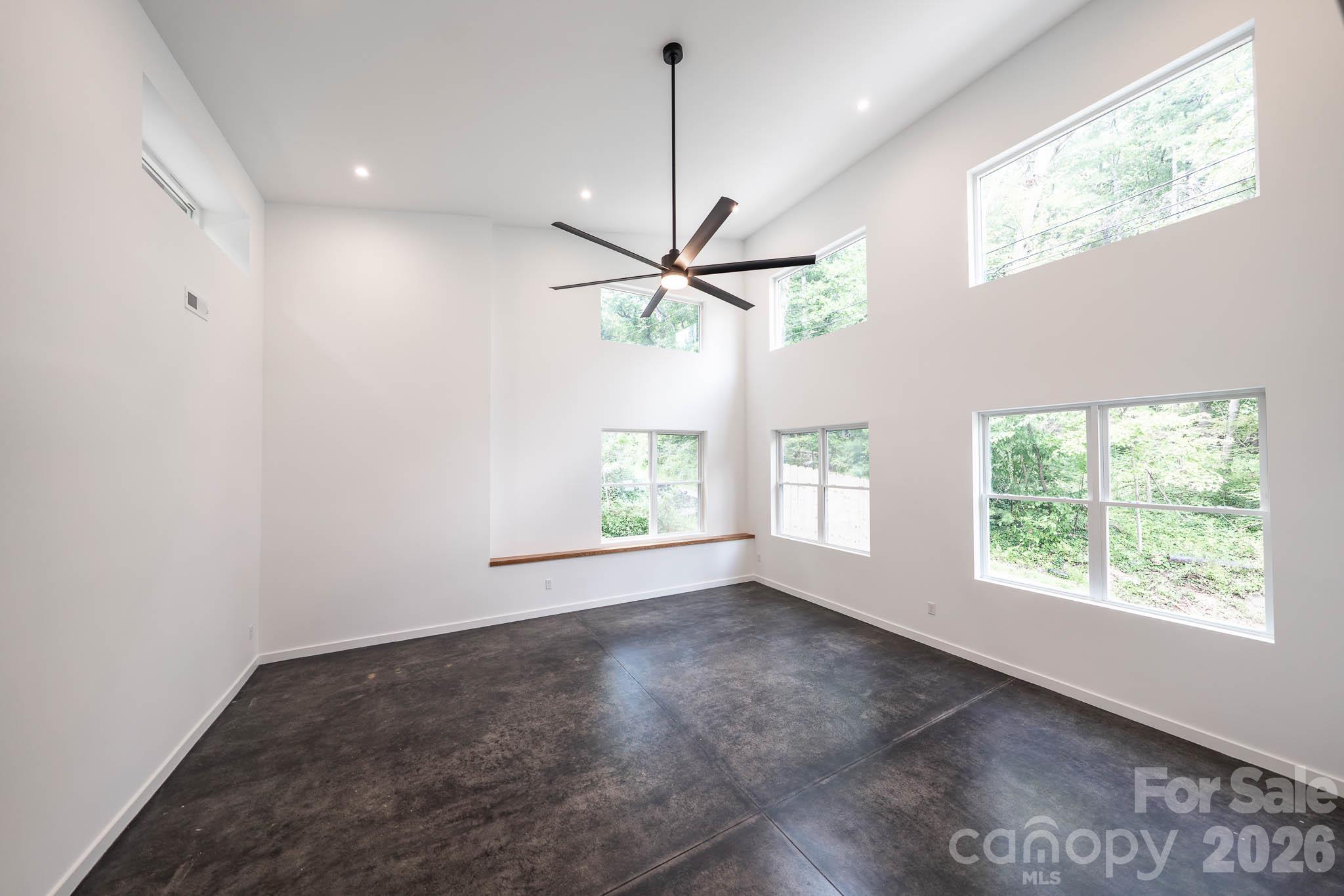 33 Spooks Branch Road Property Photo 9