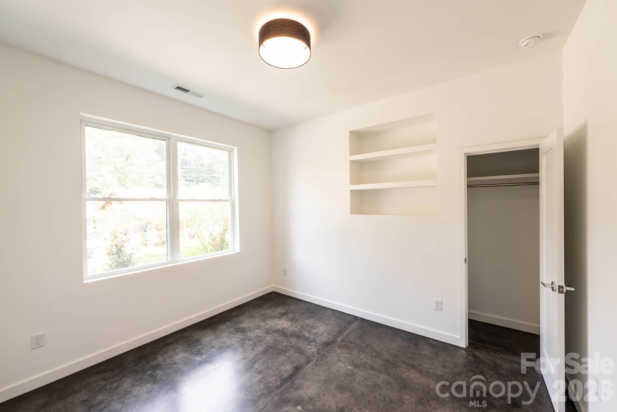 33 Spooks Branch Road Property Photo 11