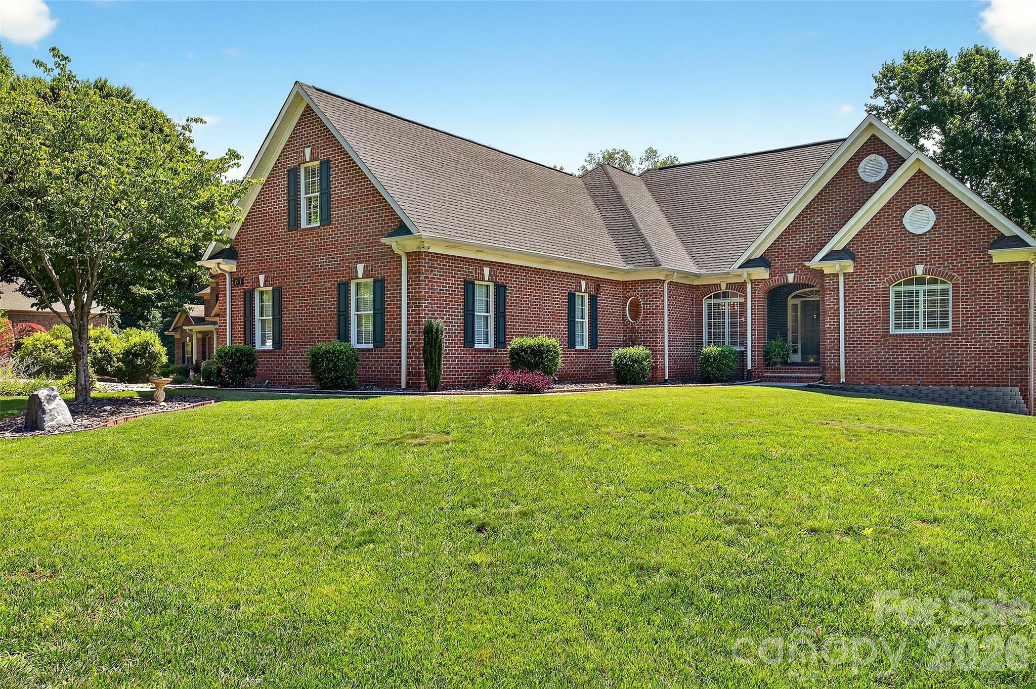 3574 Live Oaks Avenue Property Photo 2