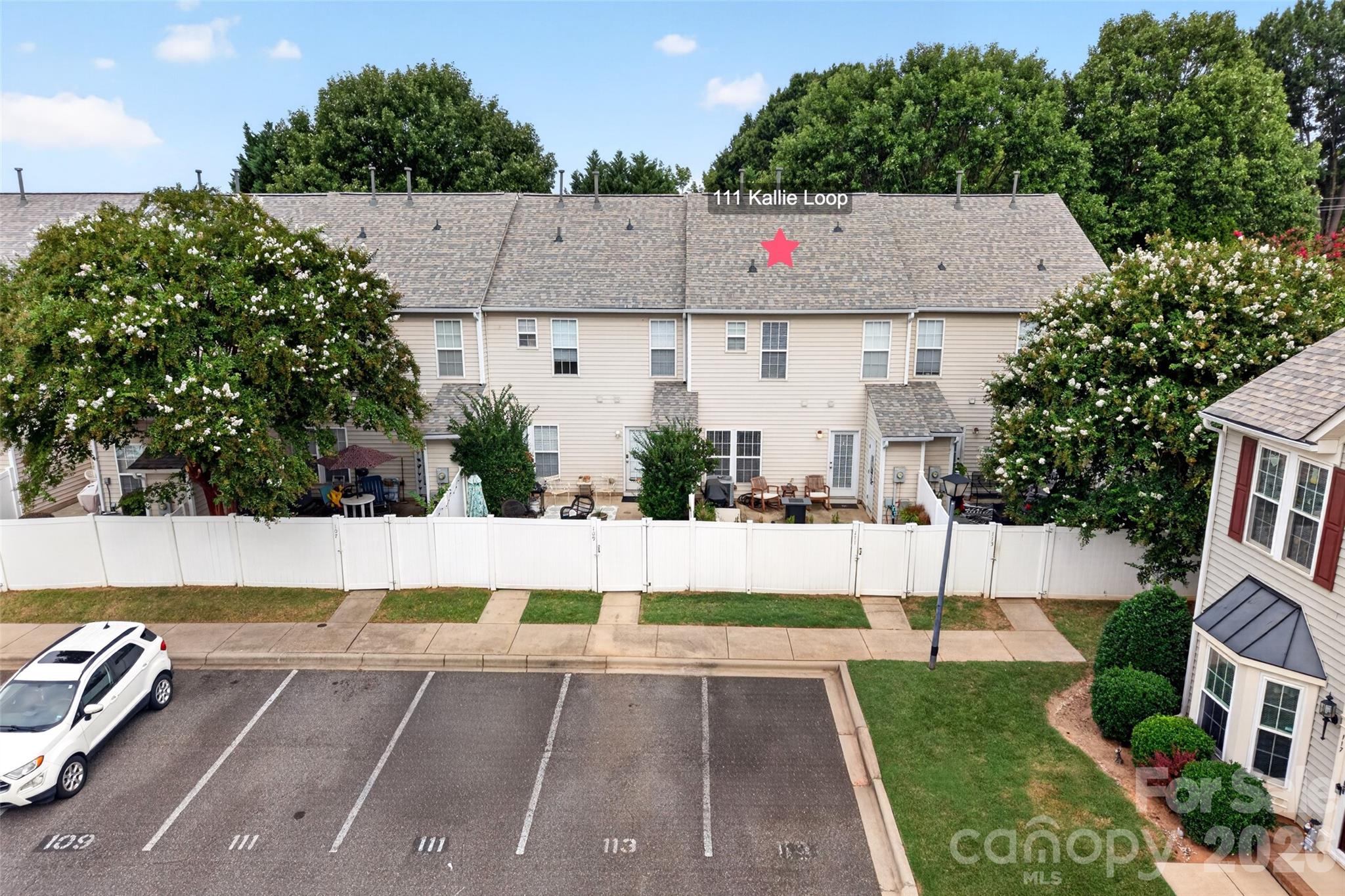 111 Kallie Loop Property Photo 4