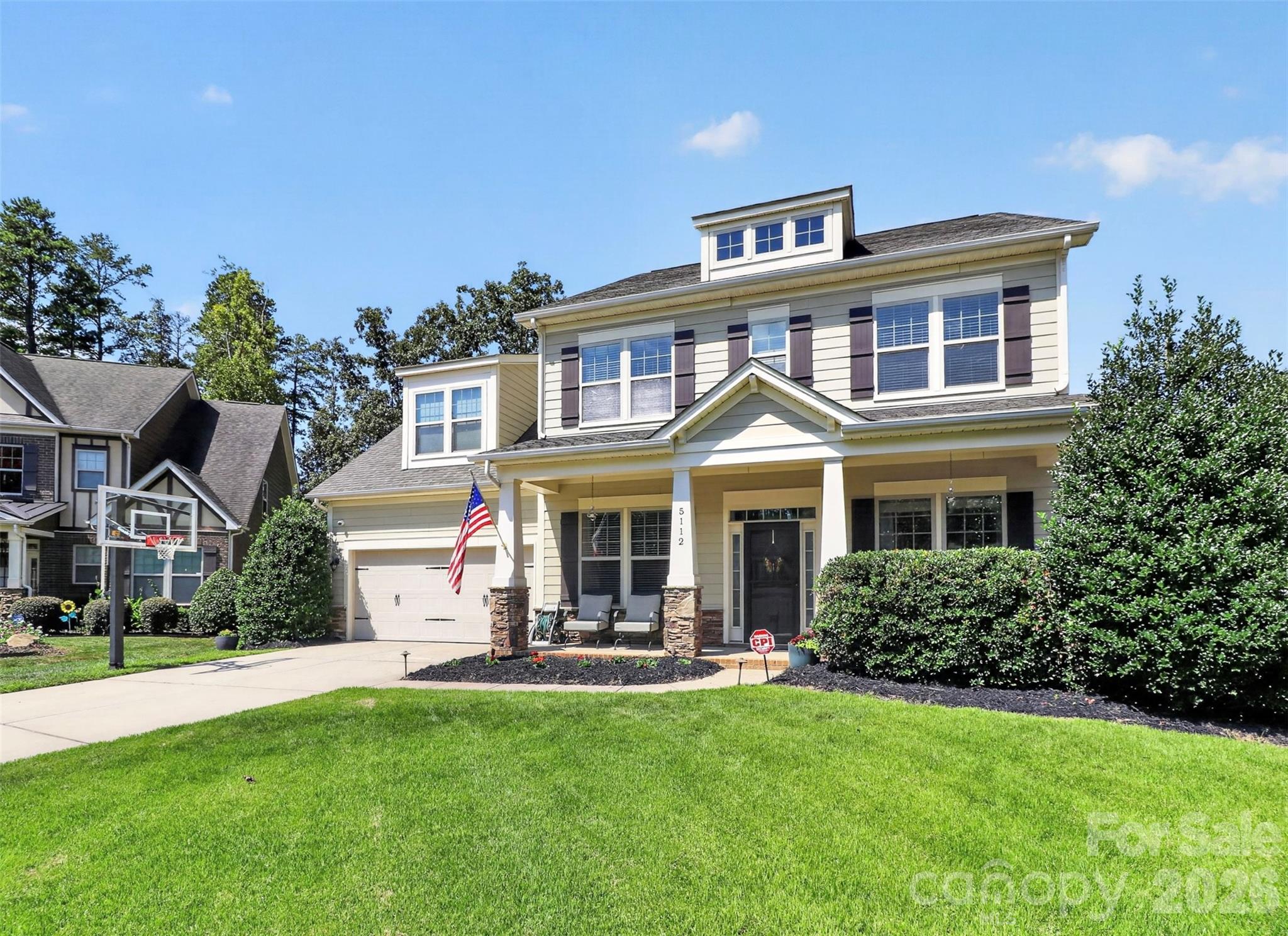5112 Forest Knoll Court Property Photo 2