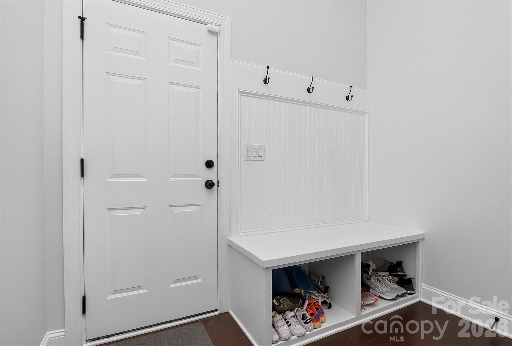 5112 Forest Knoll Court Property Photo 15