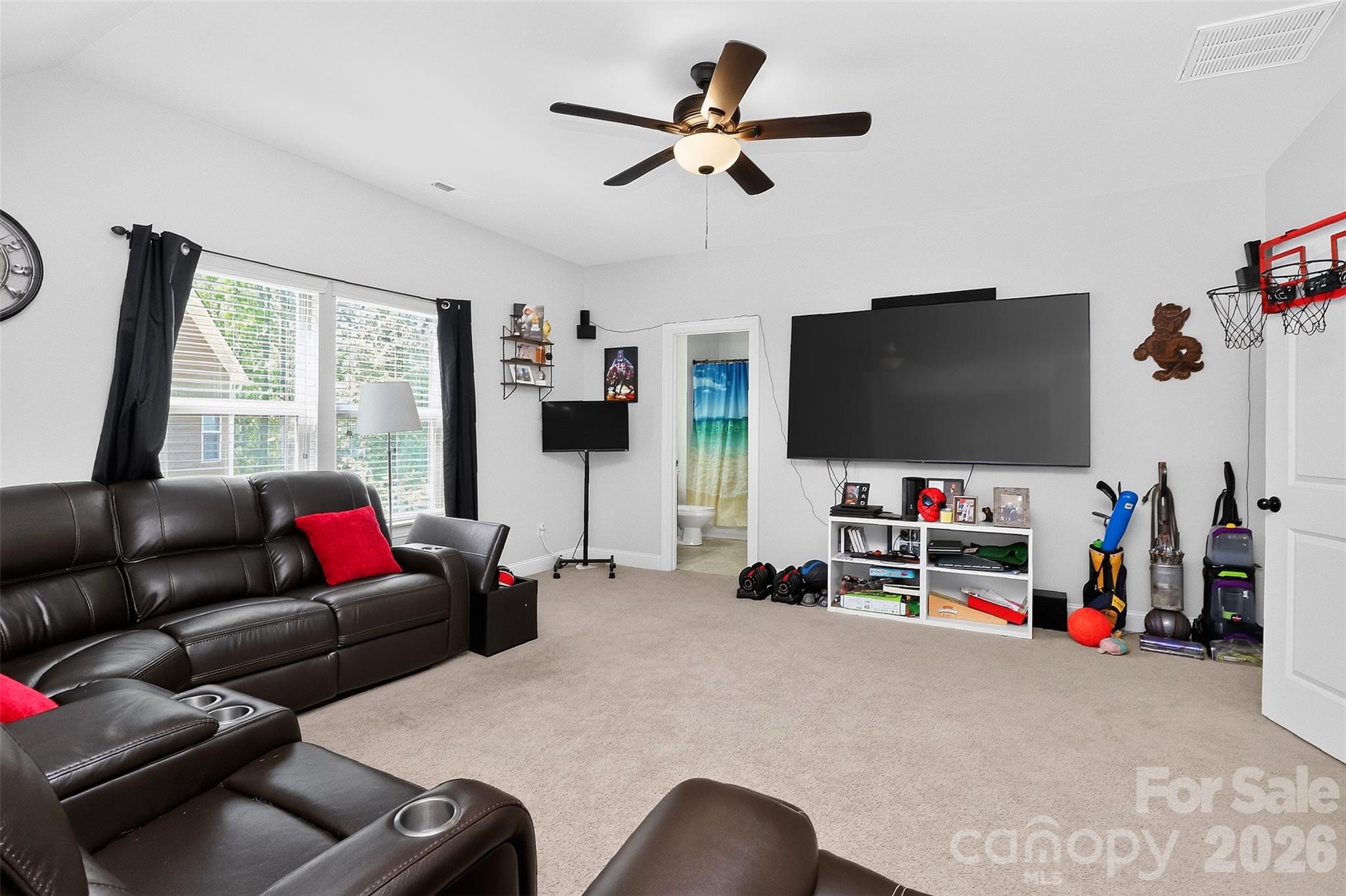 5112 Forest Knoll Court Property Photo 27