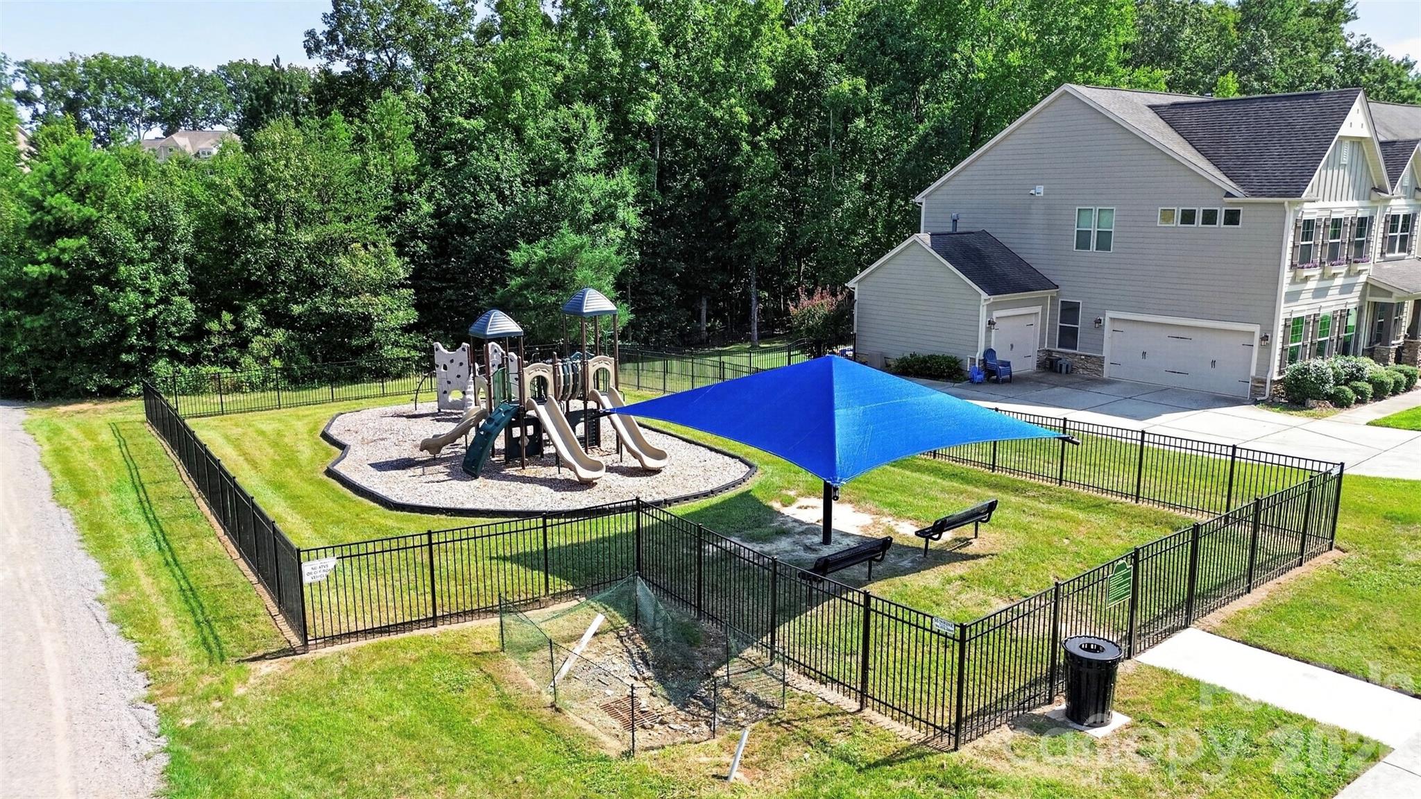 5112 Forest Knoll Court Property Photo 39