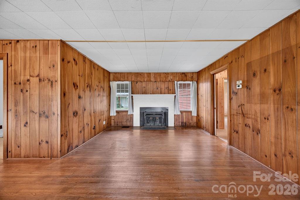 2409 Lucas Street Property Photo 11