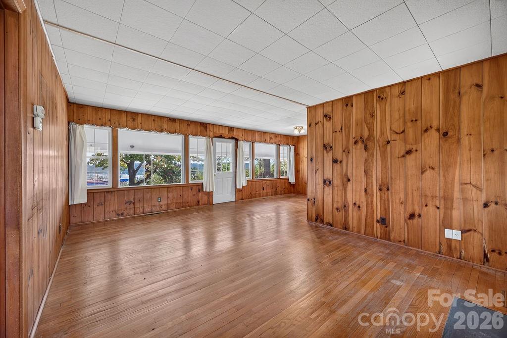 2409 Lucas Street Property Photo 13