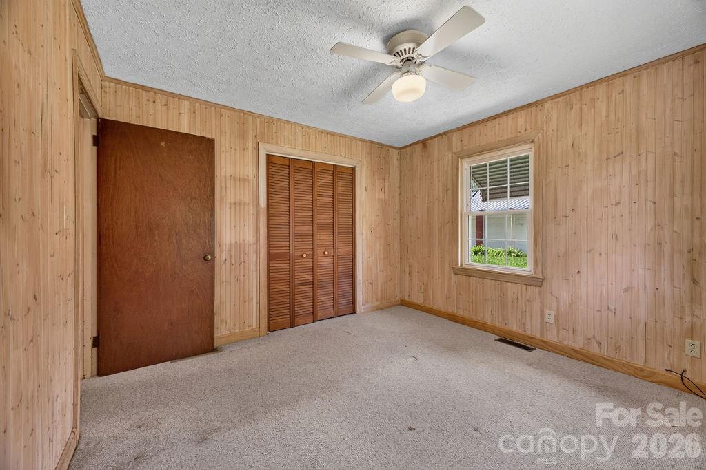 2409 Lucas Street Property Photo 30
