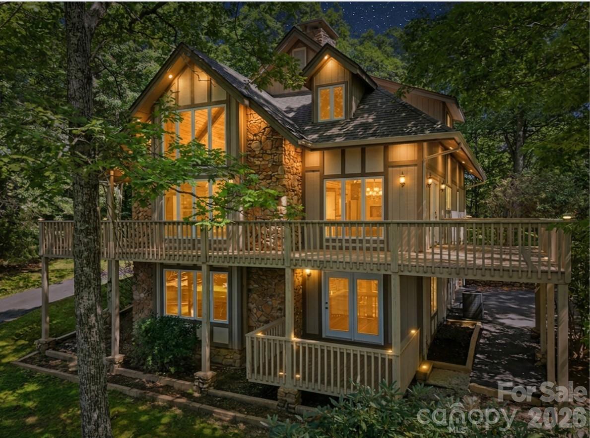 765 Oak Ridge Drive