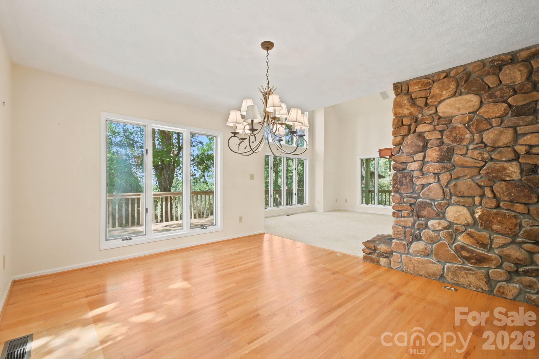 765 Oak Ridge Drive Property Photo 9