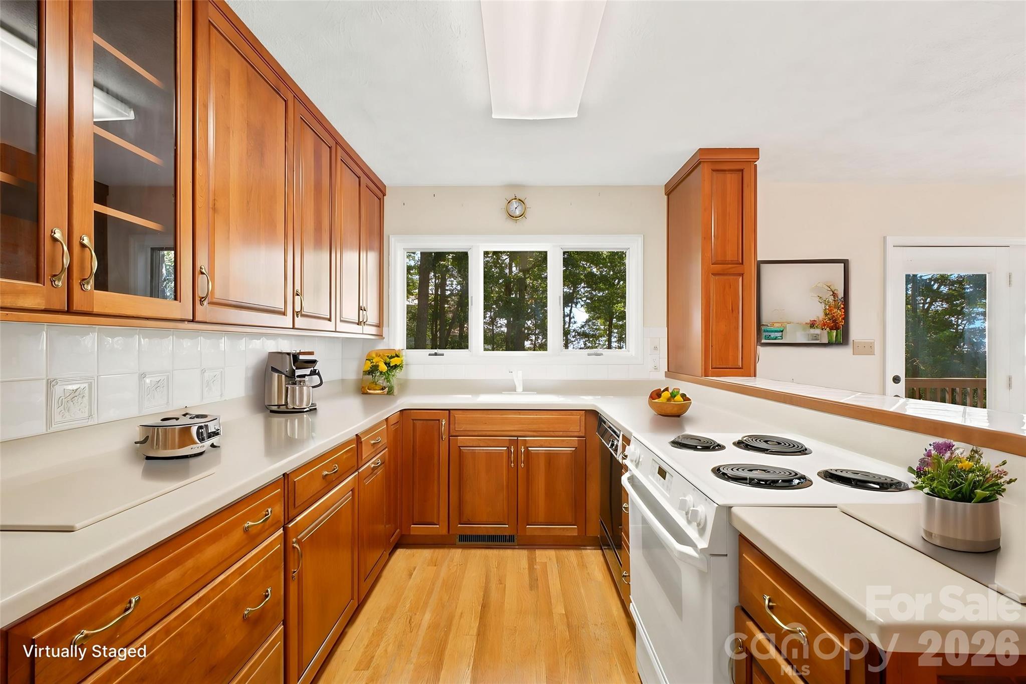 765 Oak Ridge Drive Property Photo 10