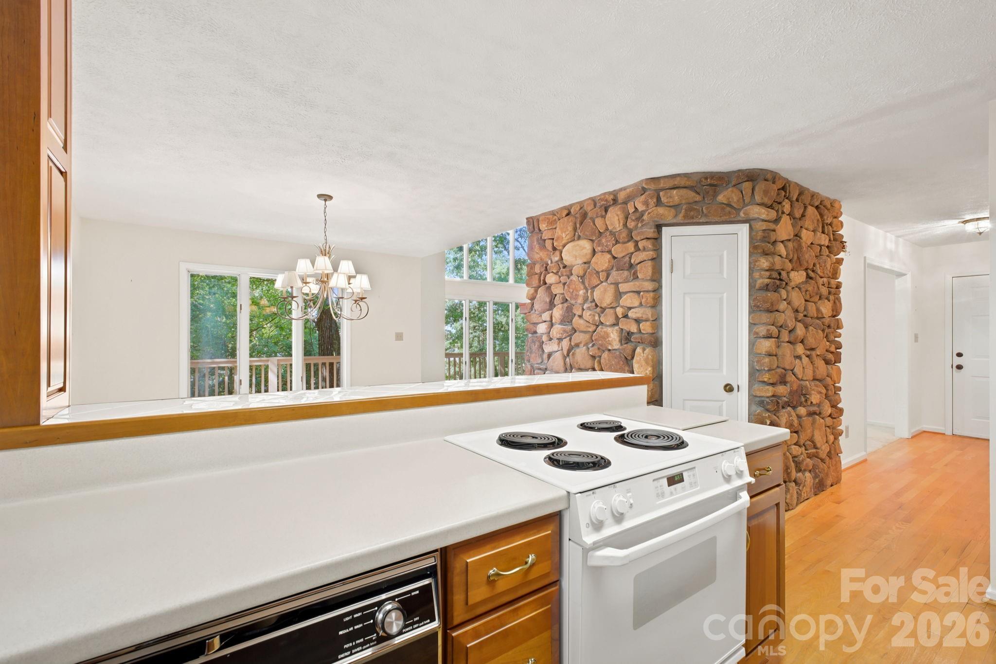765 Oak Ridge Drive Property Photo 11