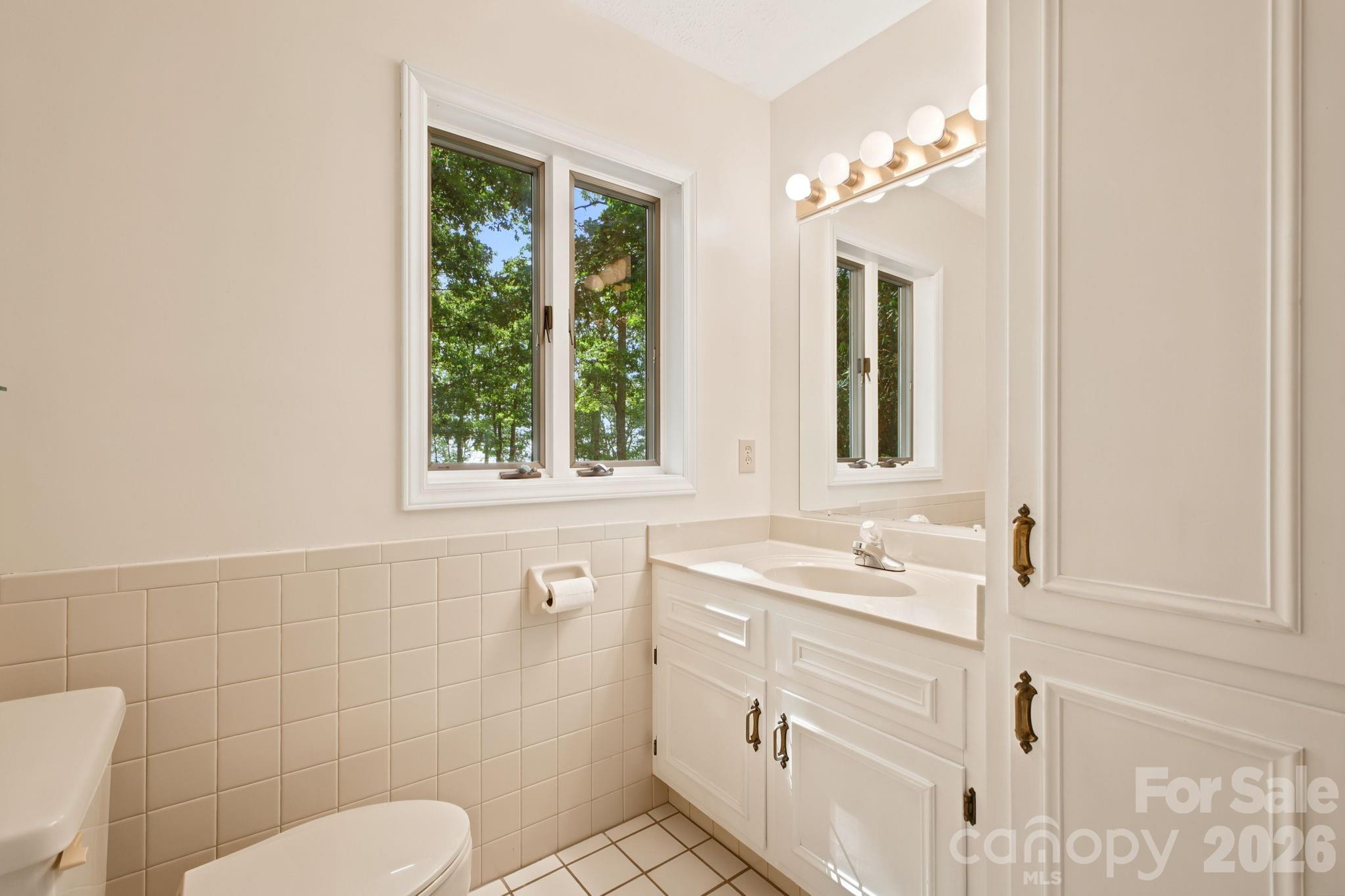 765 Oak Ridge Drive Property Photo 15