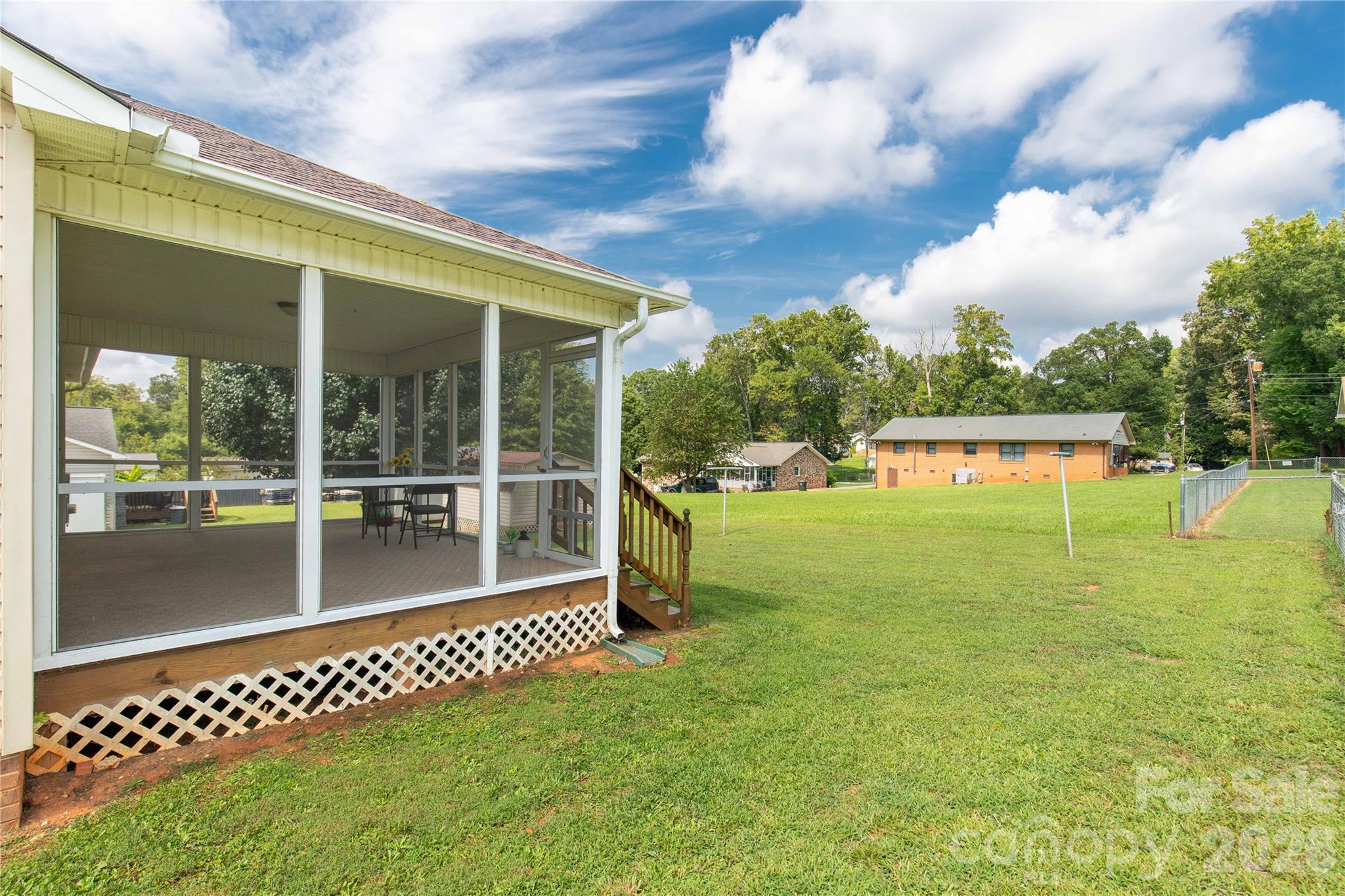 607 Helms Drive Property Photo 10