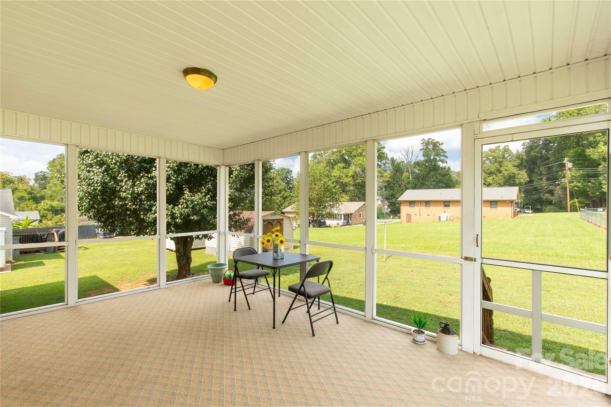 607 Helms Drive Property Photo 11
