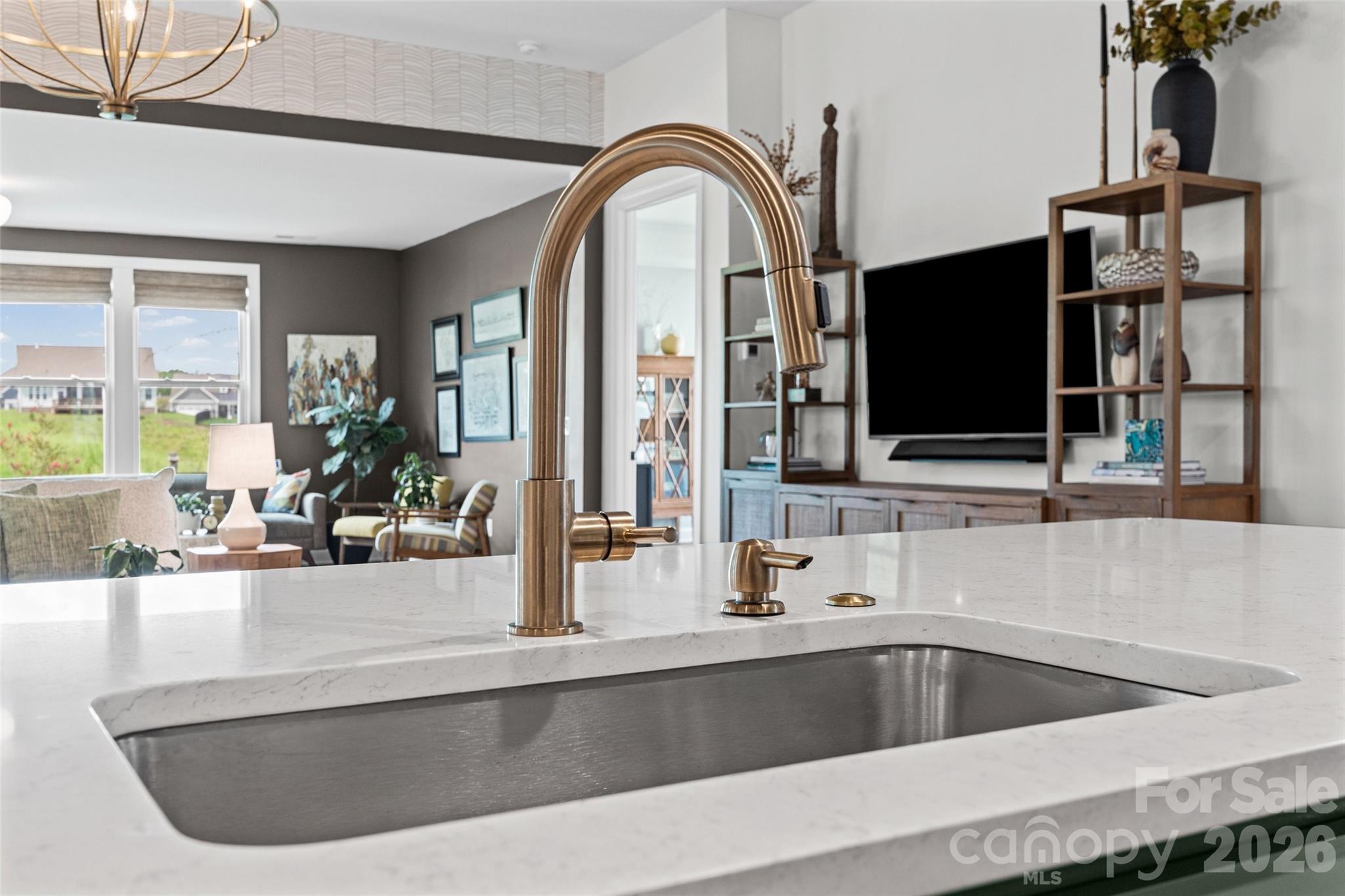 8019 Longwaters Court Property Photo 12