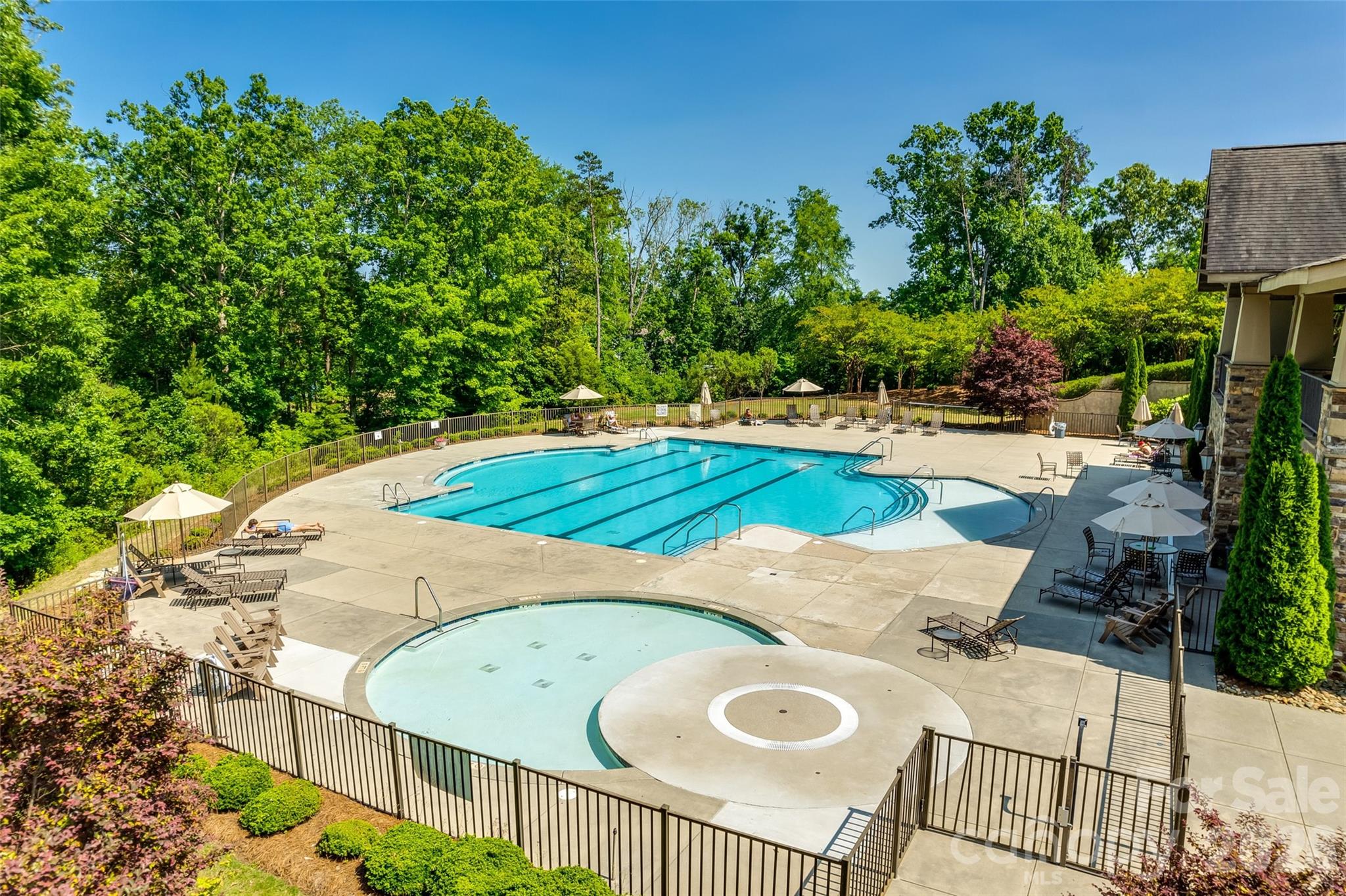 8019 Longwaters Court Property Photo 44