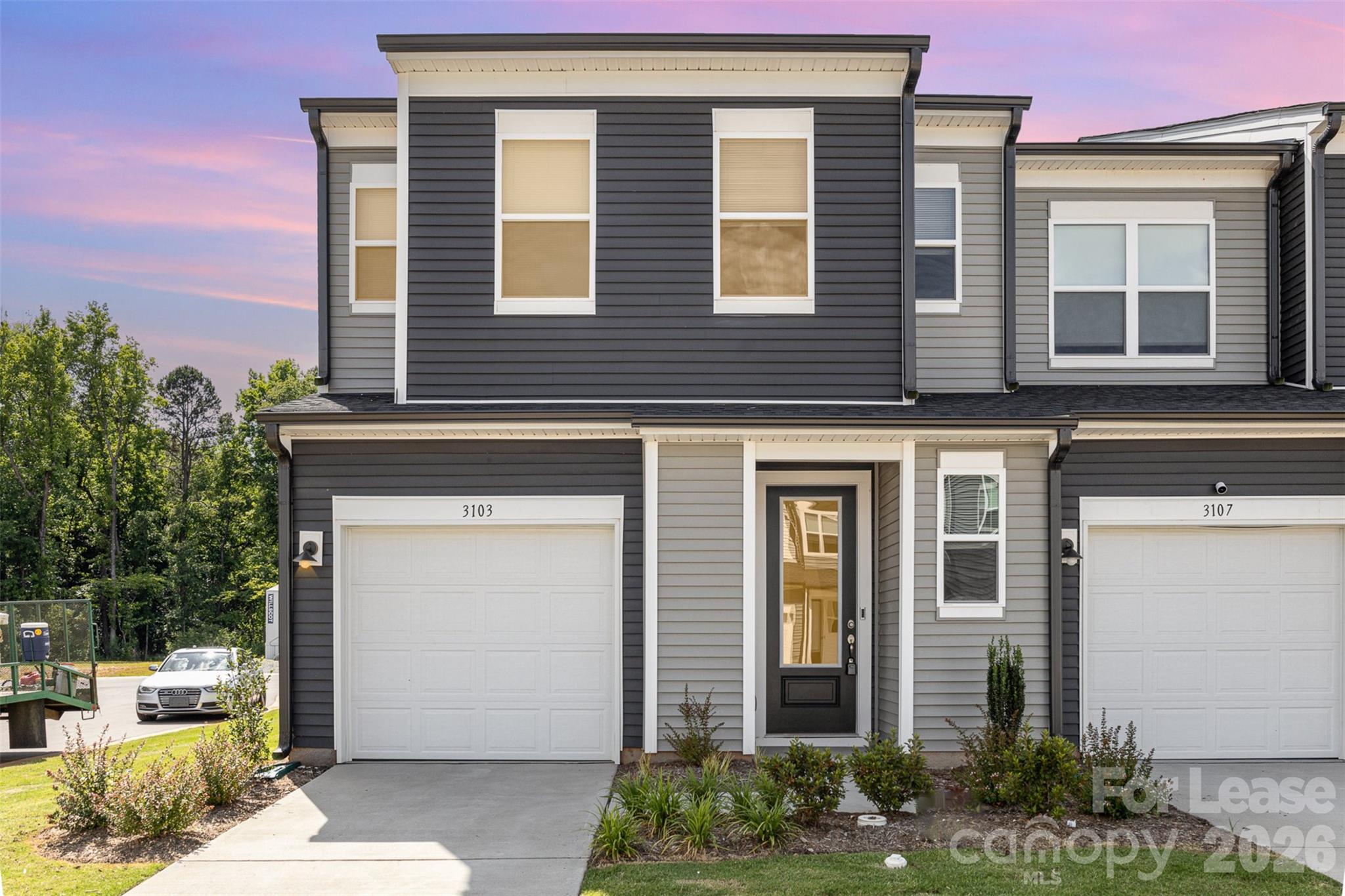 3103 Hutton Gardens Lane Property Photo 1