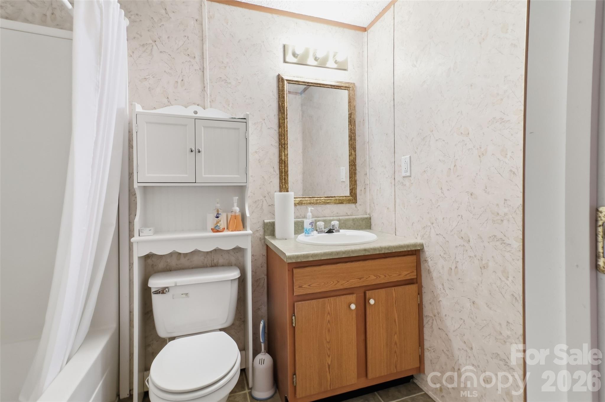 212 Alexia Lane Property Photo 7