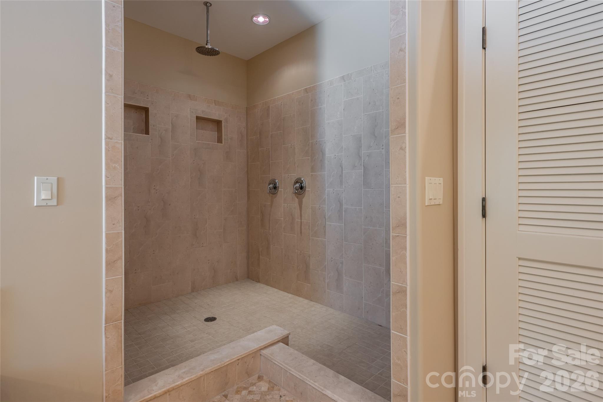 3999 Laurel Park Highway Property Photo 22