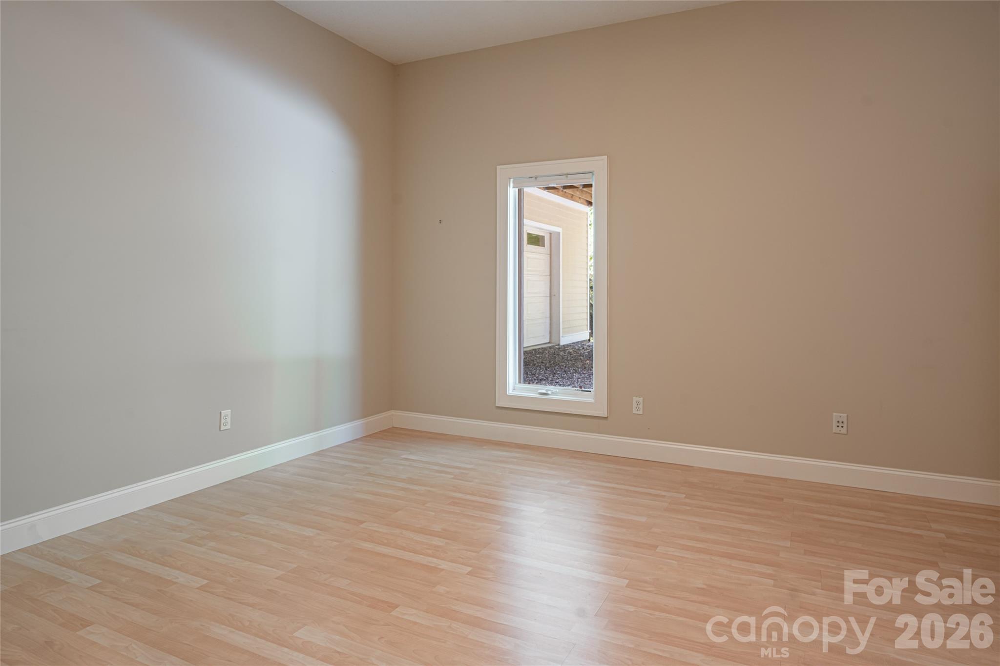 3999 Laurel Park Highway Property Photo 27