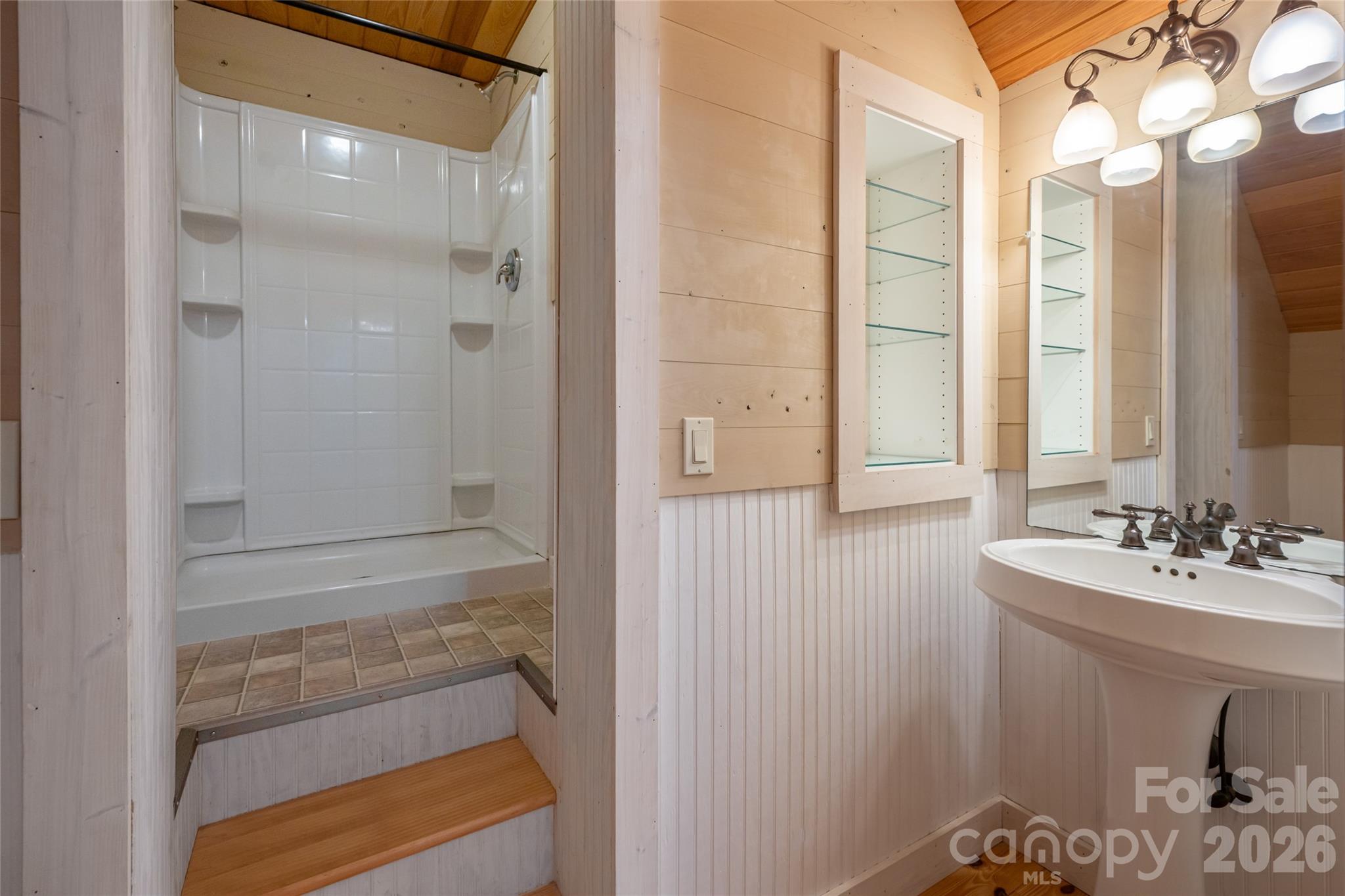 3999 Laurel Park Highway Property Photo 41