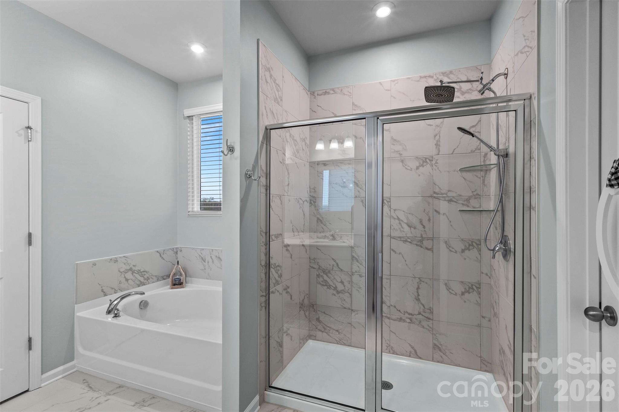2621 Crimson Way Property Photo 19