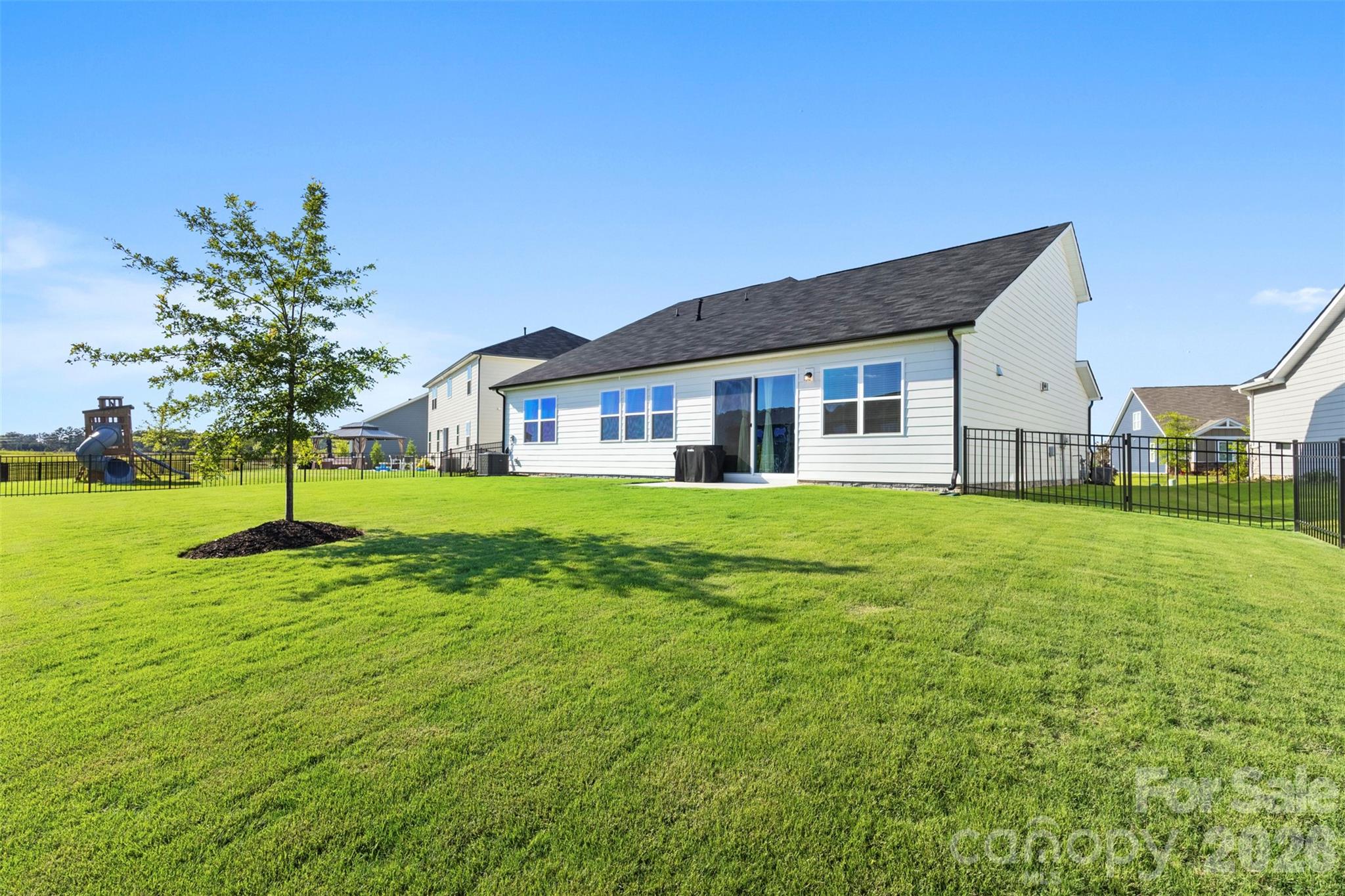2621 Crimson Way Property Photo 36