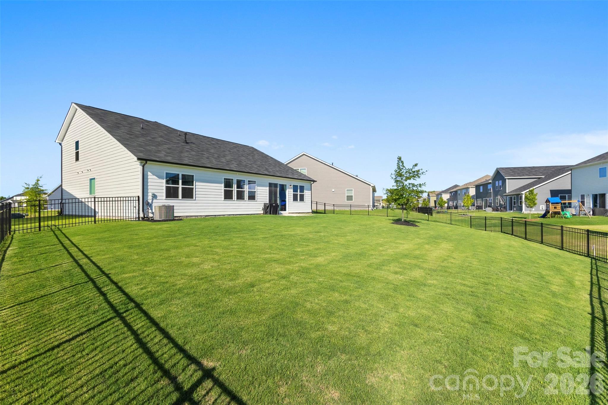 2621 Crimson Way Property Photo 38