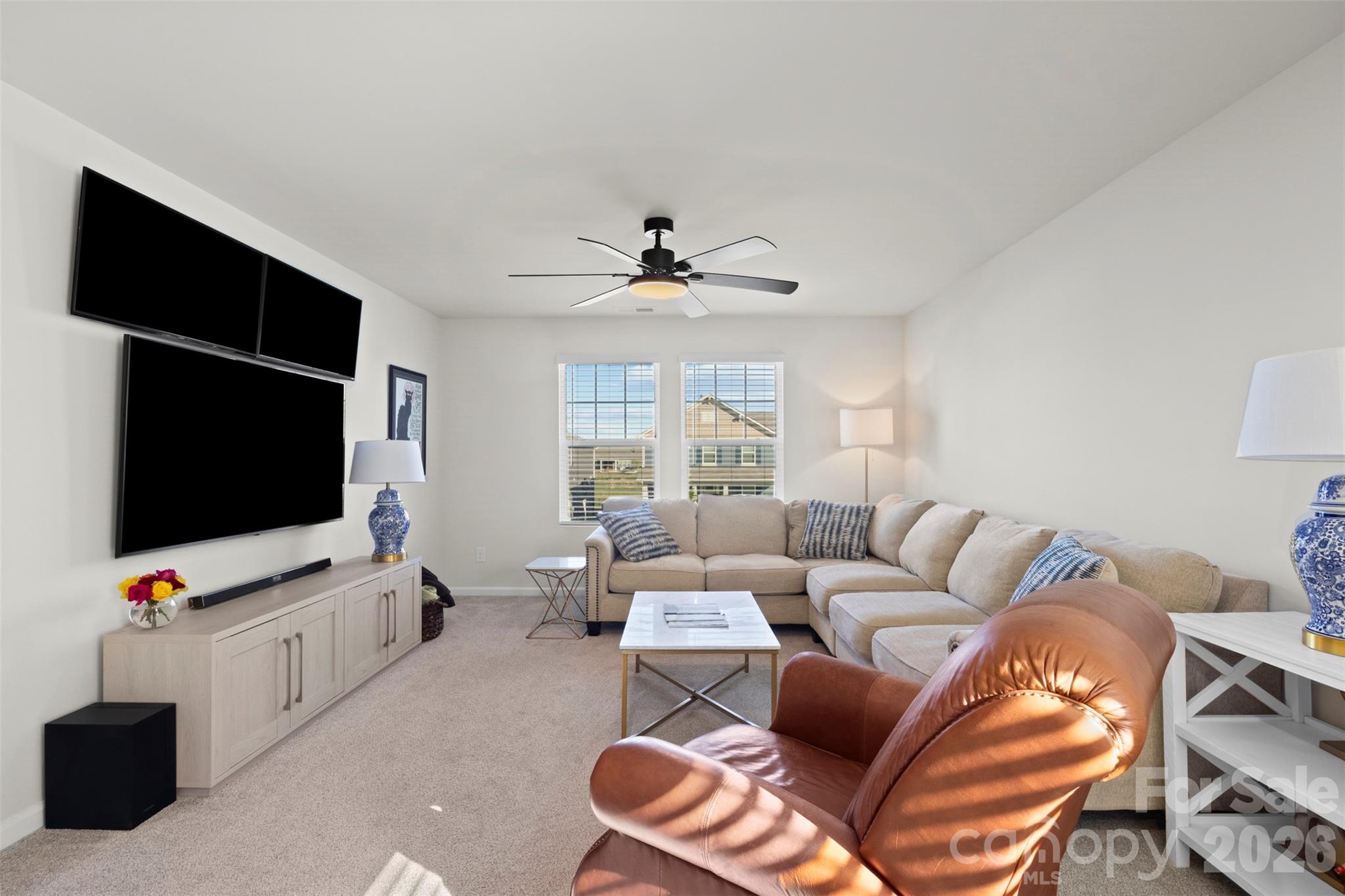 2333 Lorelei Terrace Property Photo 18