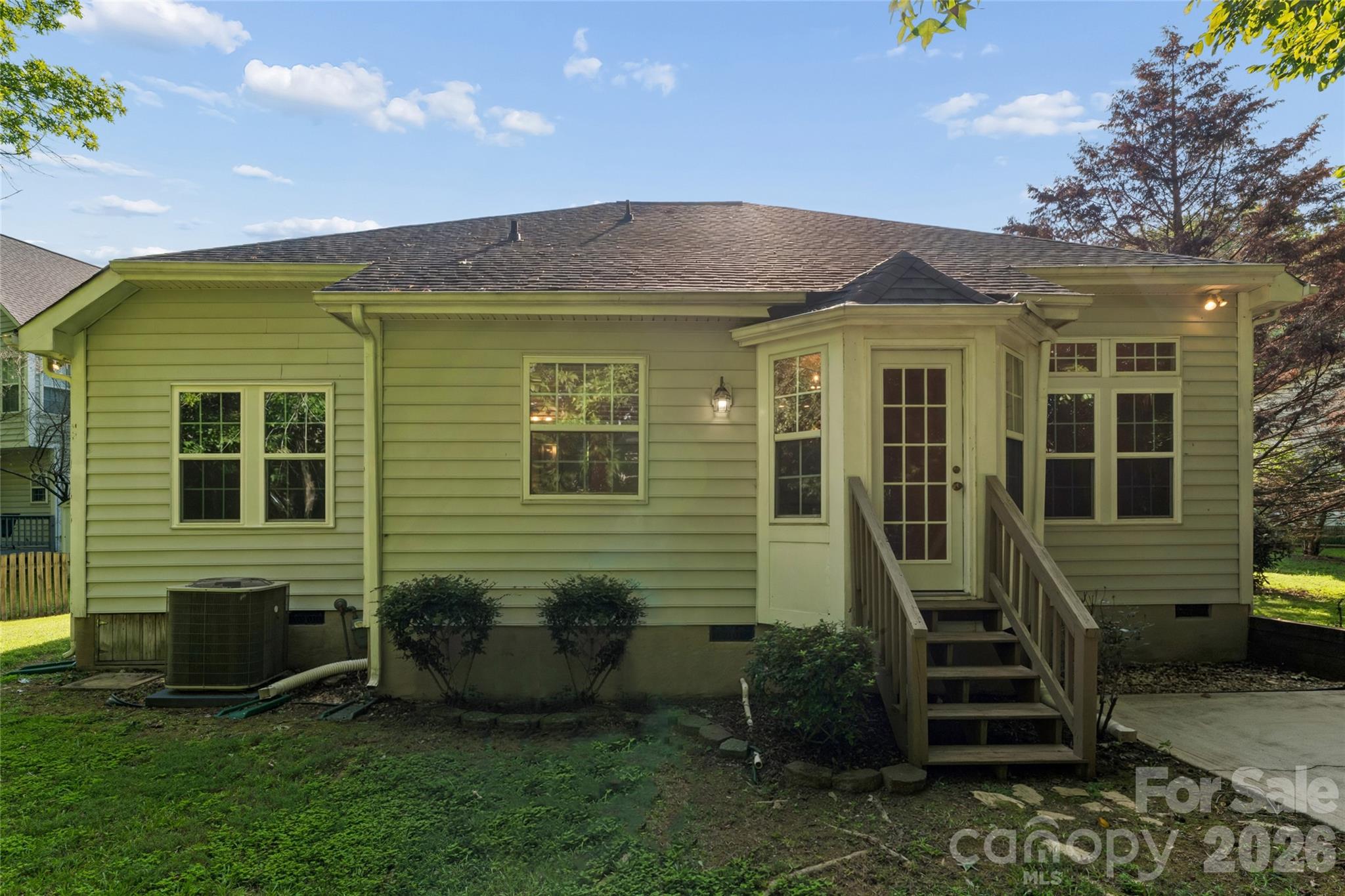 5538 Whispering Wind Lane Property Photo 7