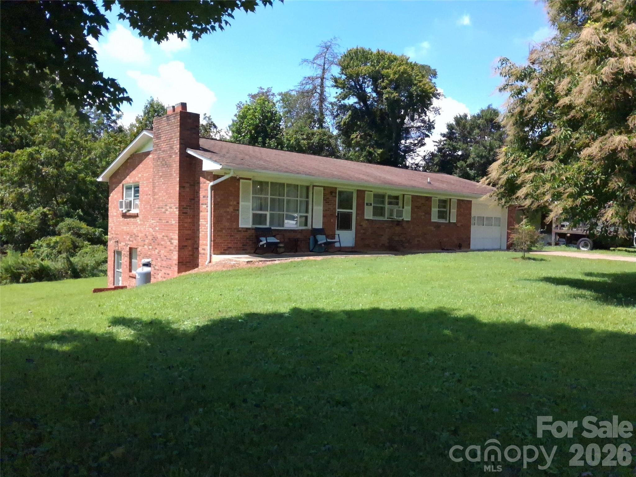 114 Ashworth Circle Property Photo 5