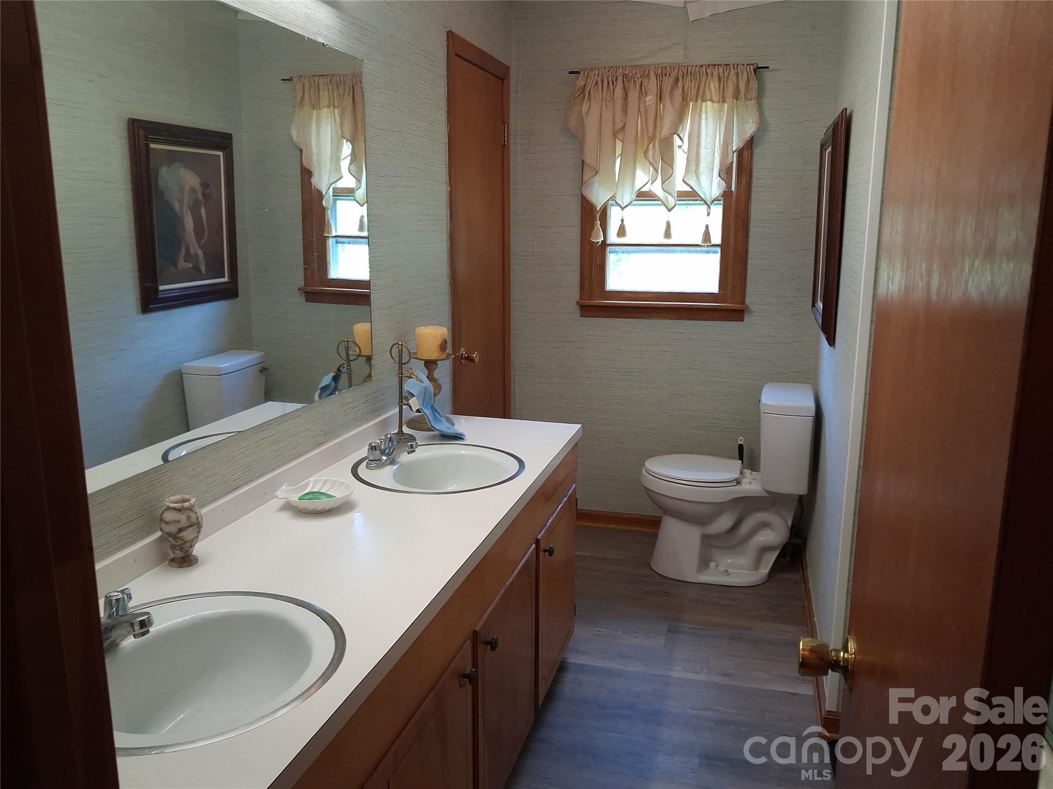 114 Ashworth Circle Property Photo 11