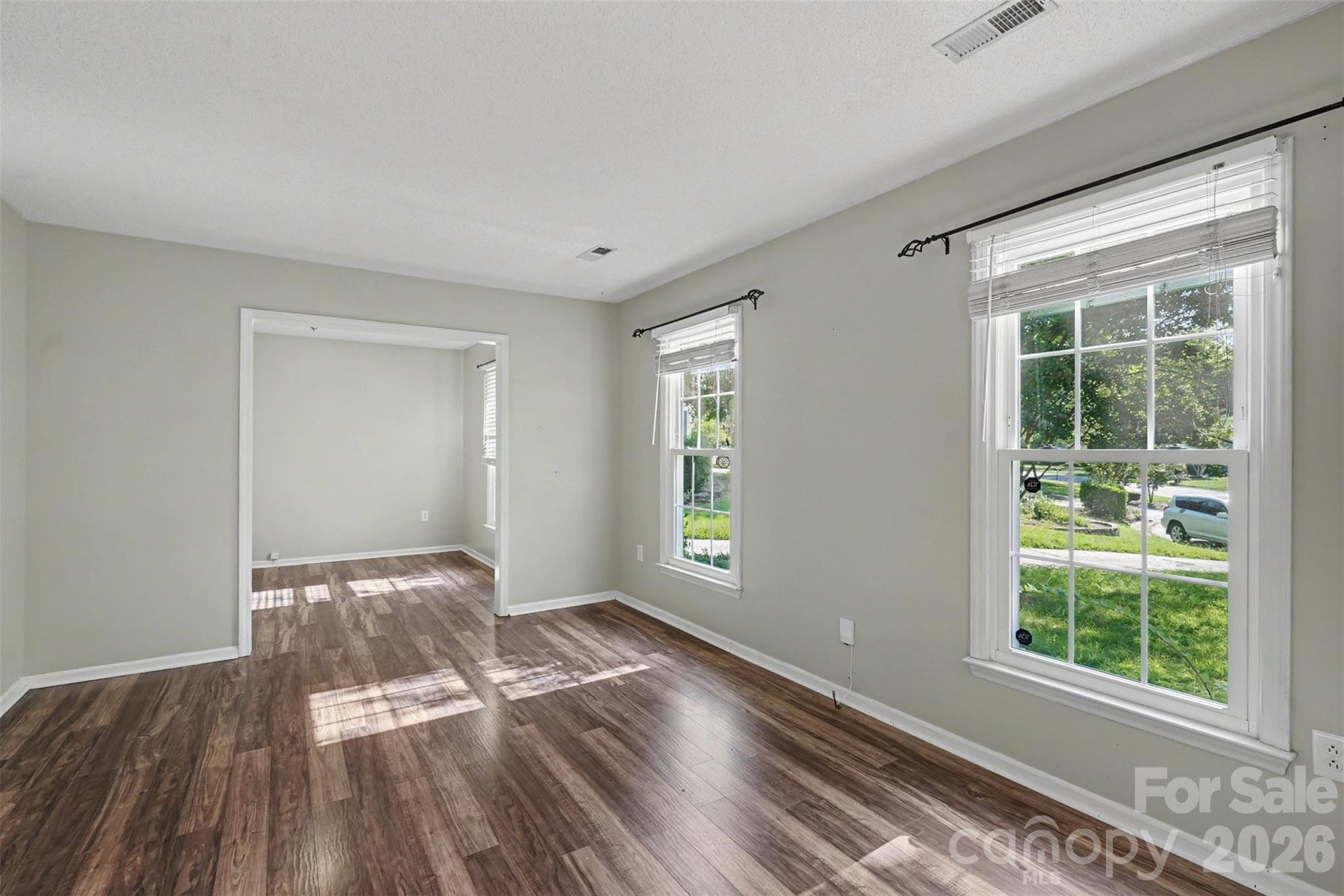 9803 Cooper Run Lane Property Photo 5