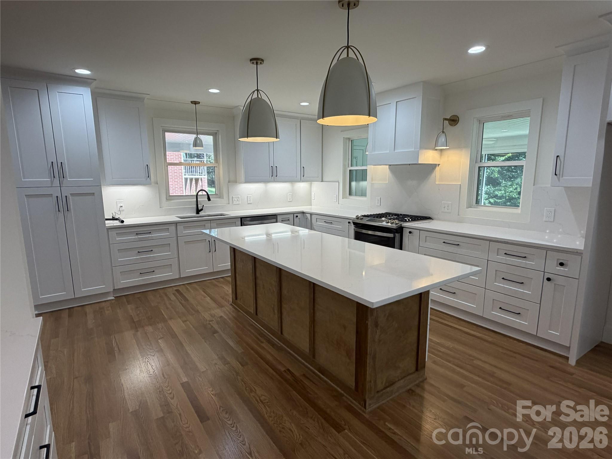 228 Cedar Street Property Photo 8