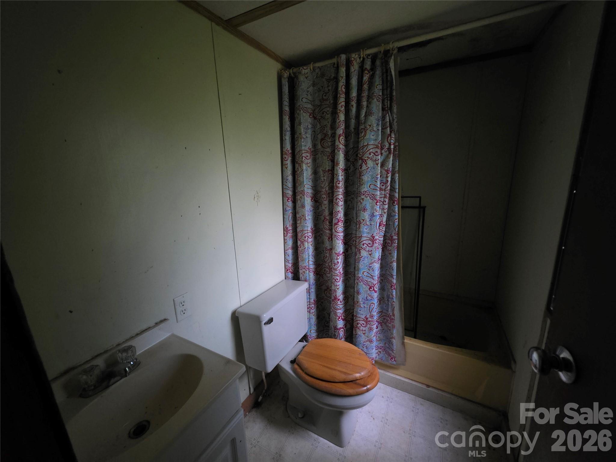 40 Gunches Dirt Road Property Photo 13
