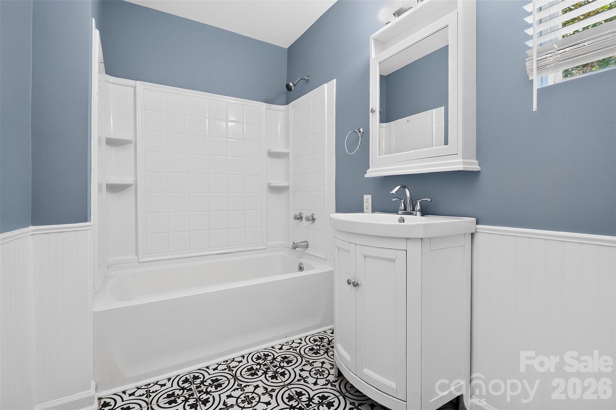 1142 Eisenhower Road Property Photo 25