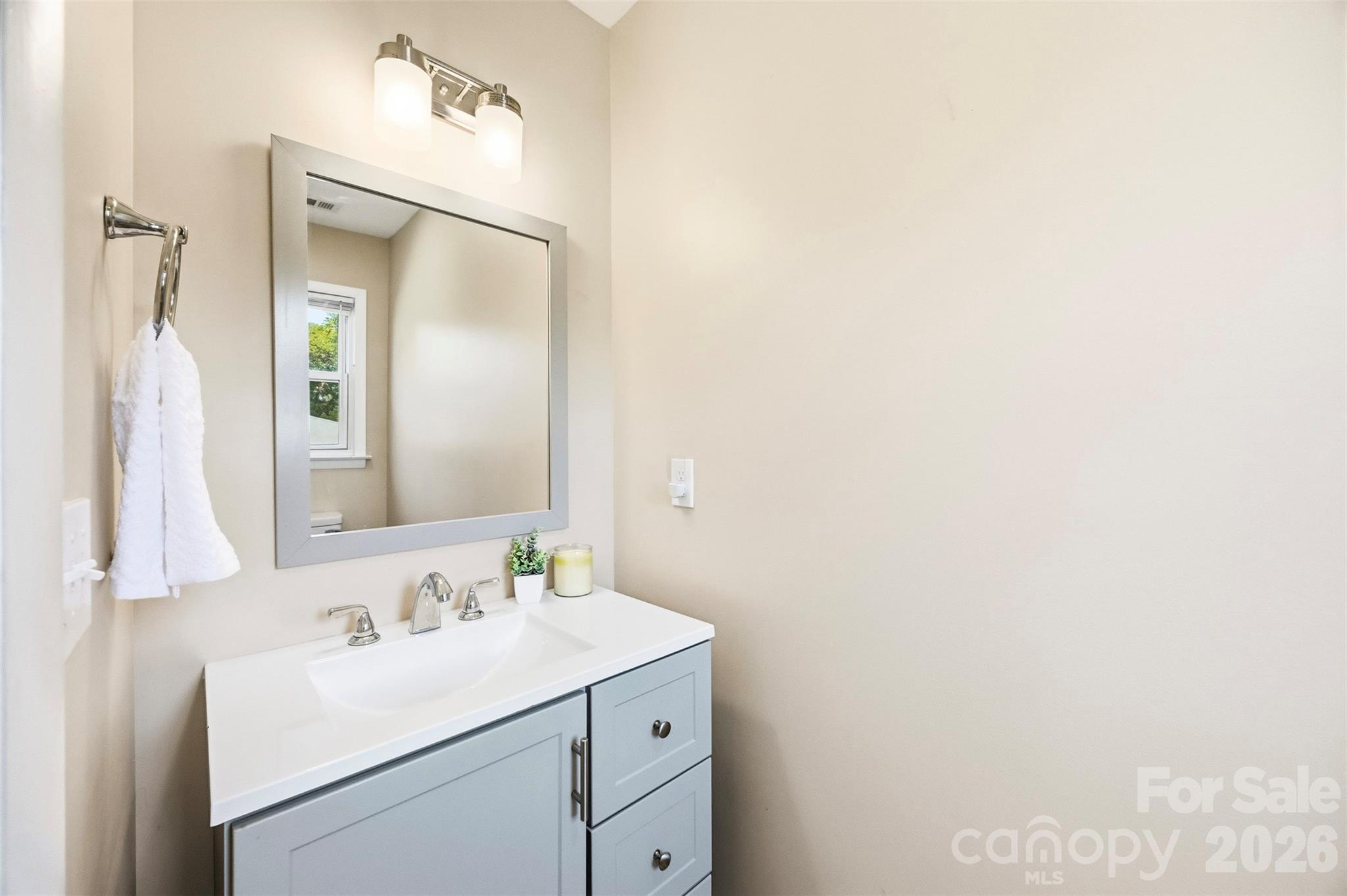 210 College Avenue Property Photo 10