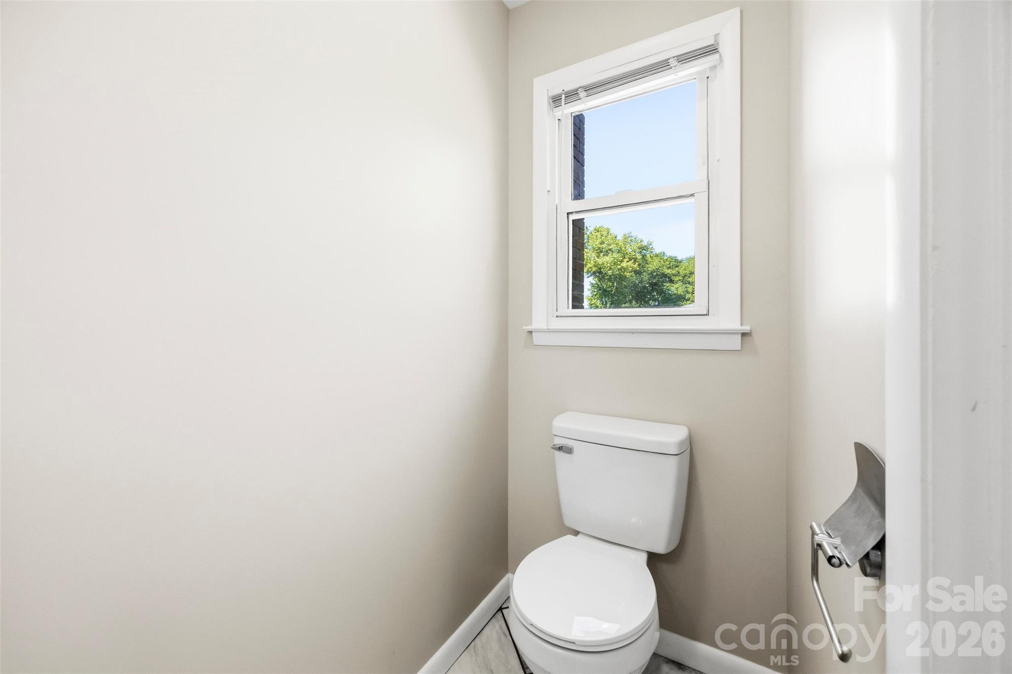 210 College Avenue Property Photo 11