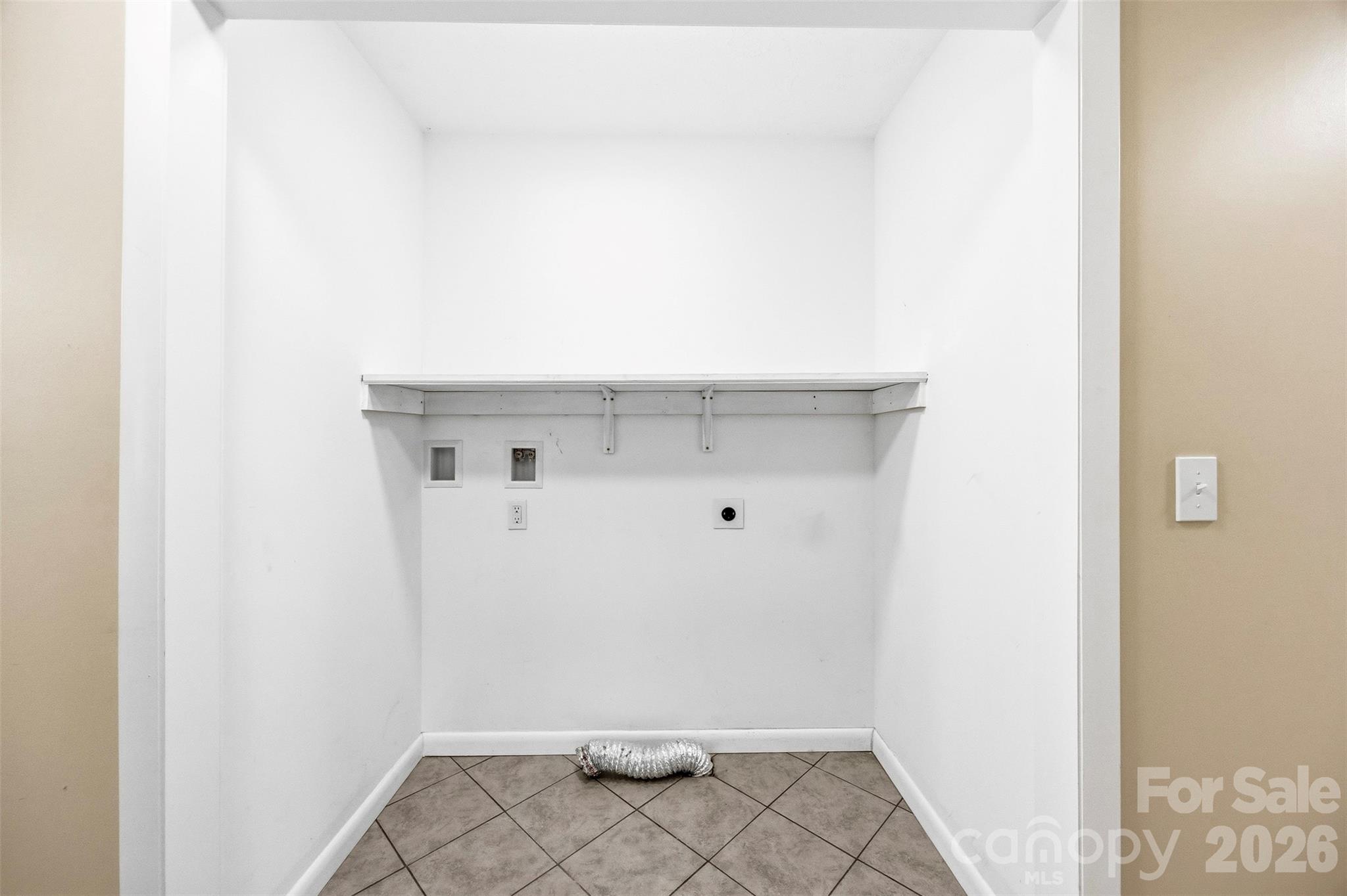 210 College Avenue Property Photo 14