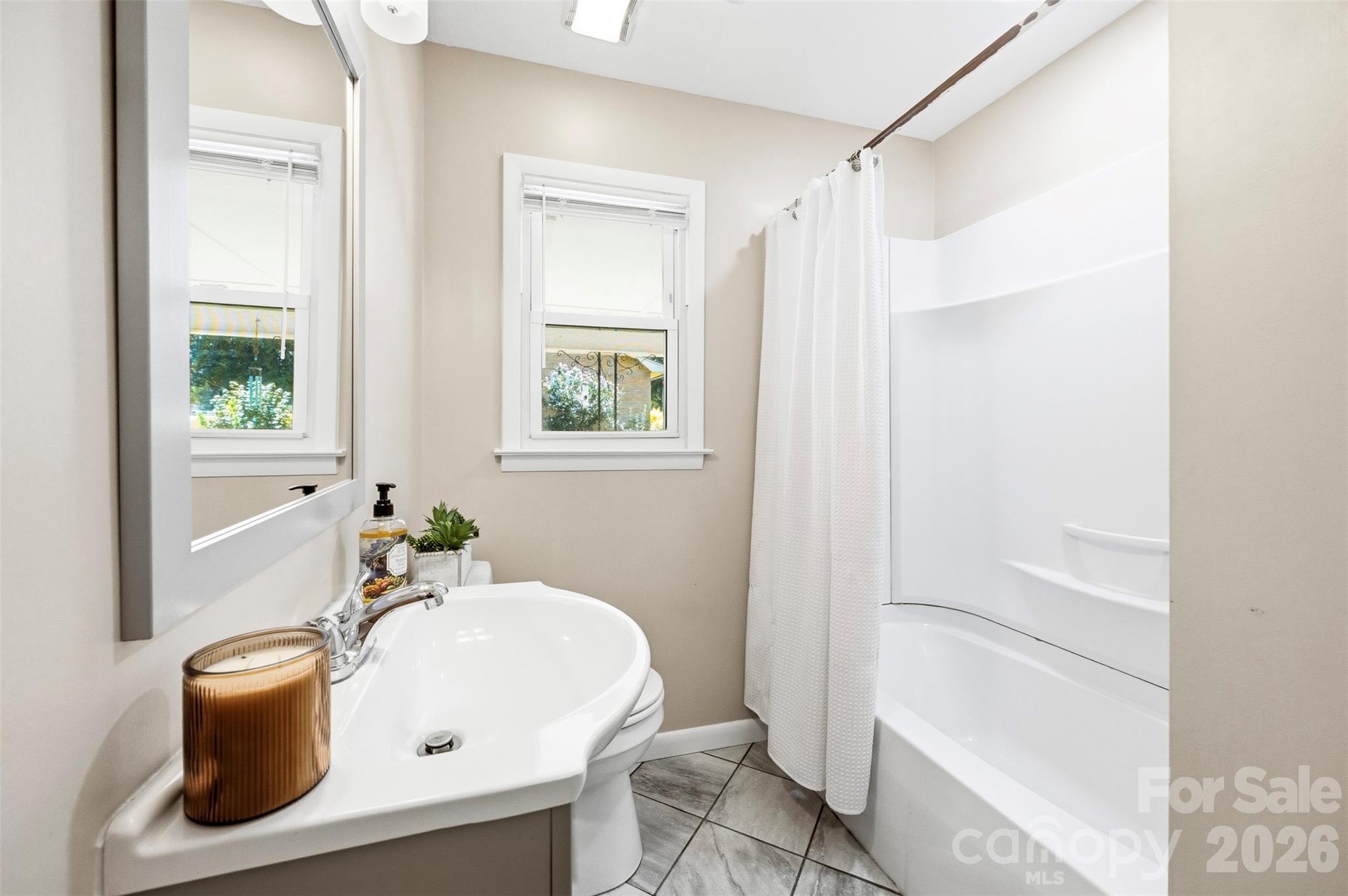 210 College Avenue Property Photo 18