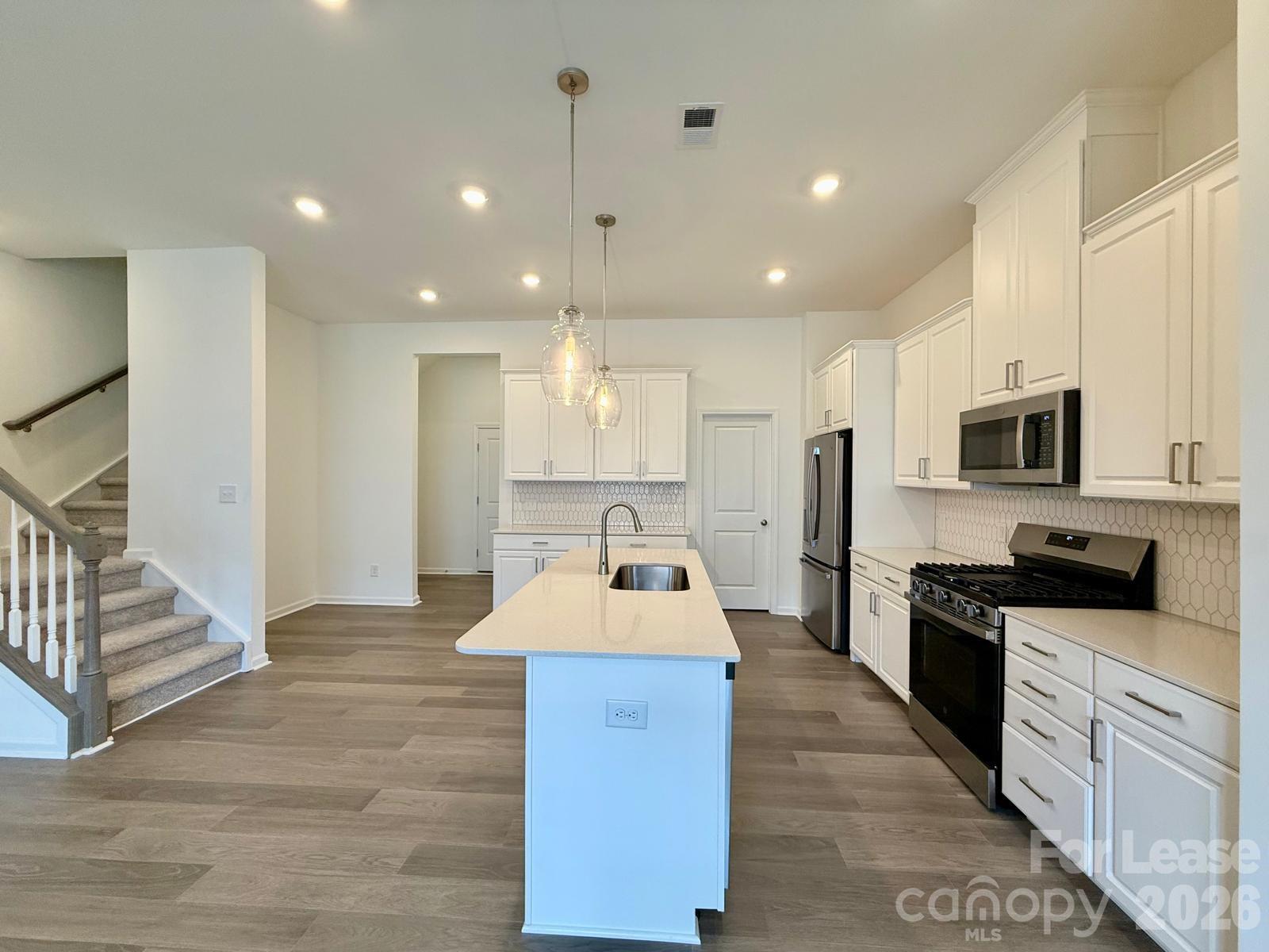 206 Silver Fleet Drive Property Photo 4