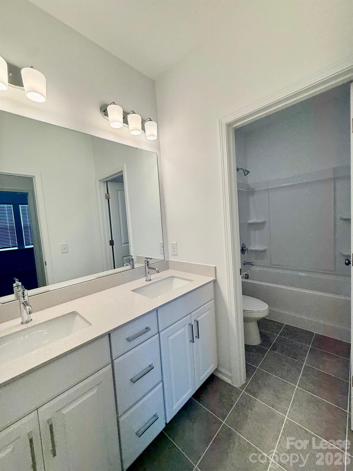 206 Silver Fleet Drive Property Photo 21