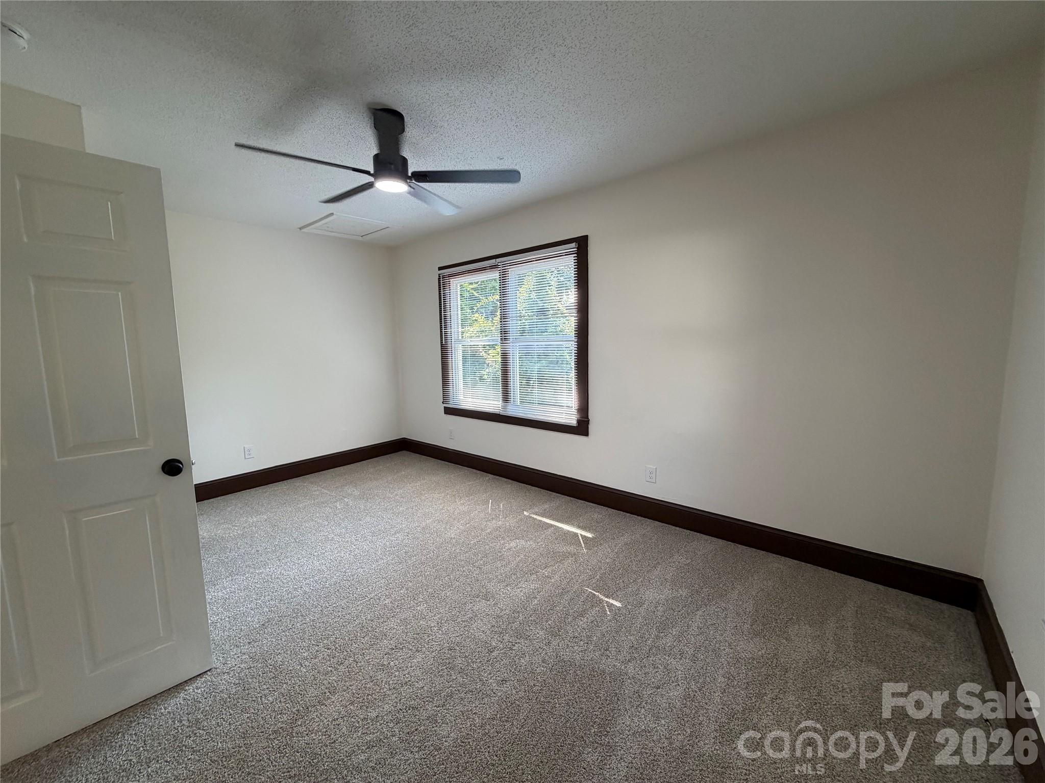 609 Durham Avenue Property Photo 17