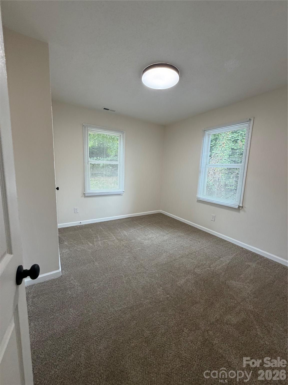 609 Durham Avenue Property Photo 20