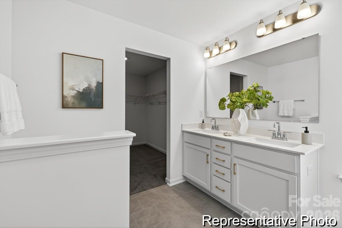 136 Deercroft Lane 166p Property Photo 18